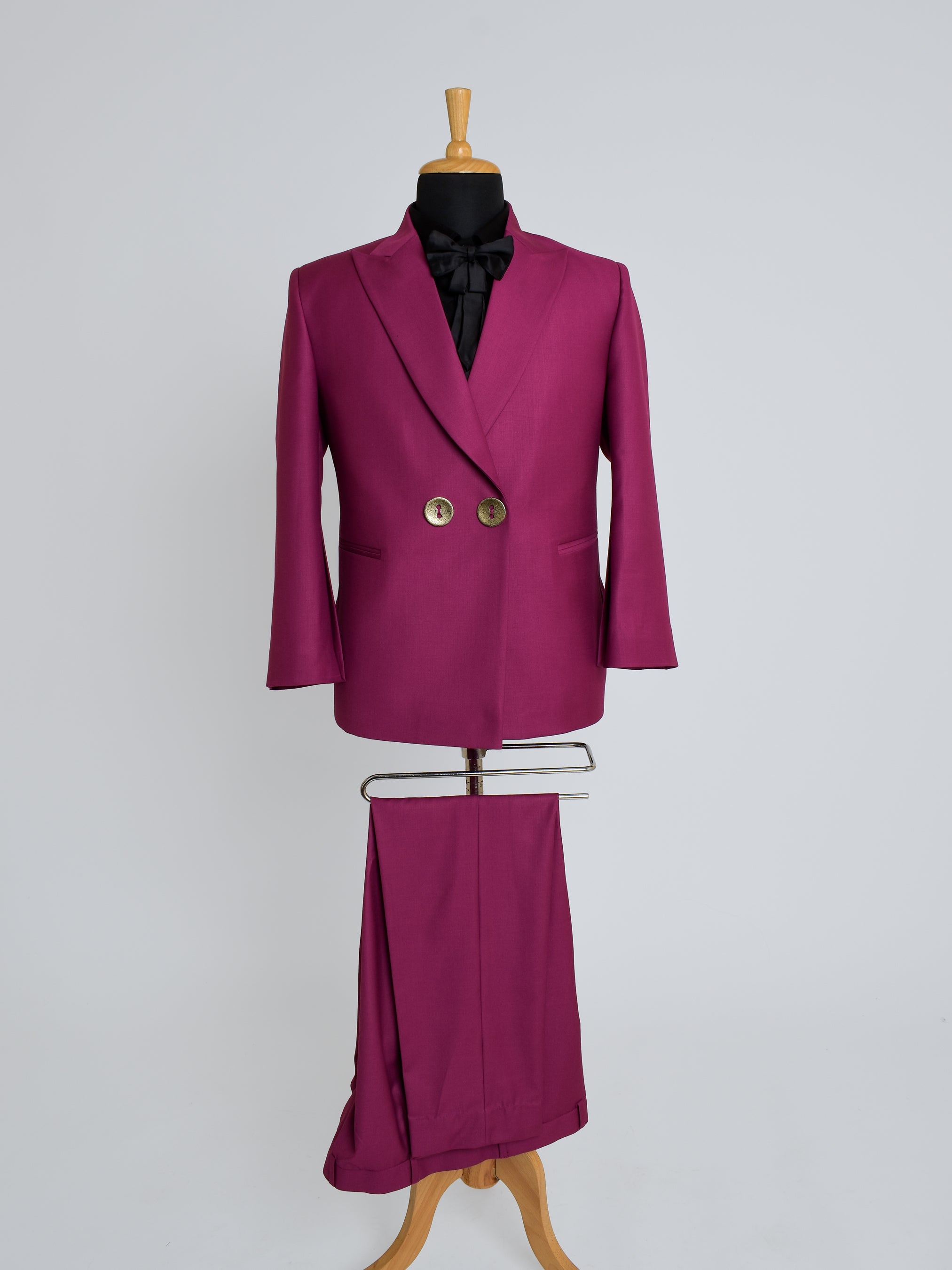 Queen of Fuchsia Outfit