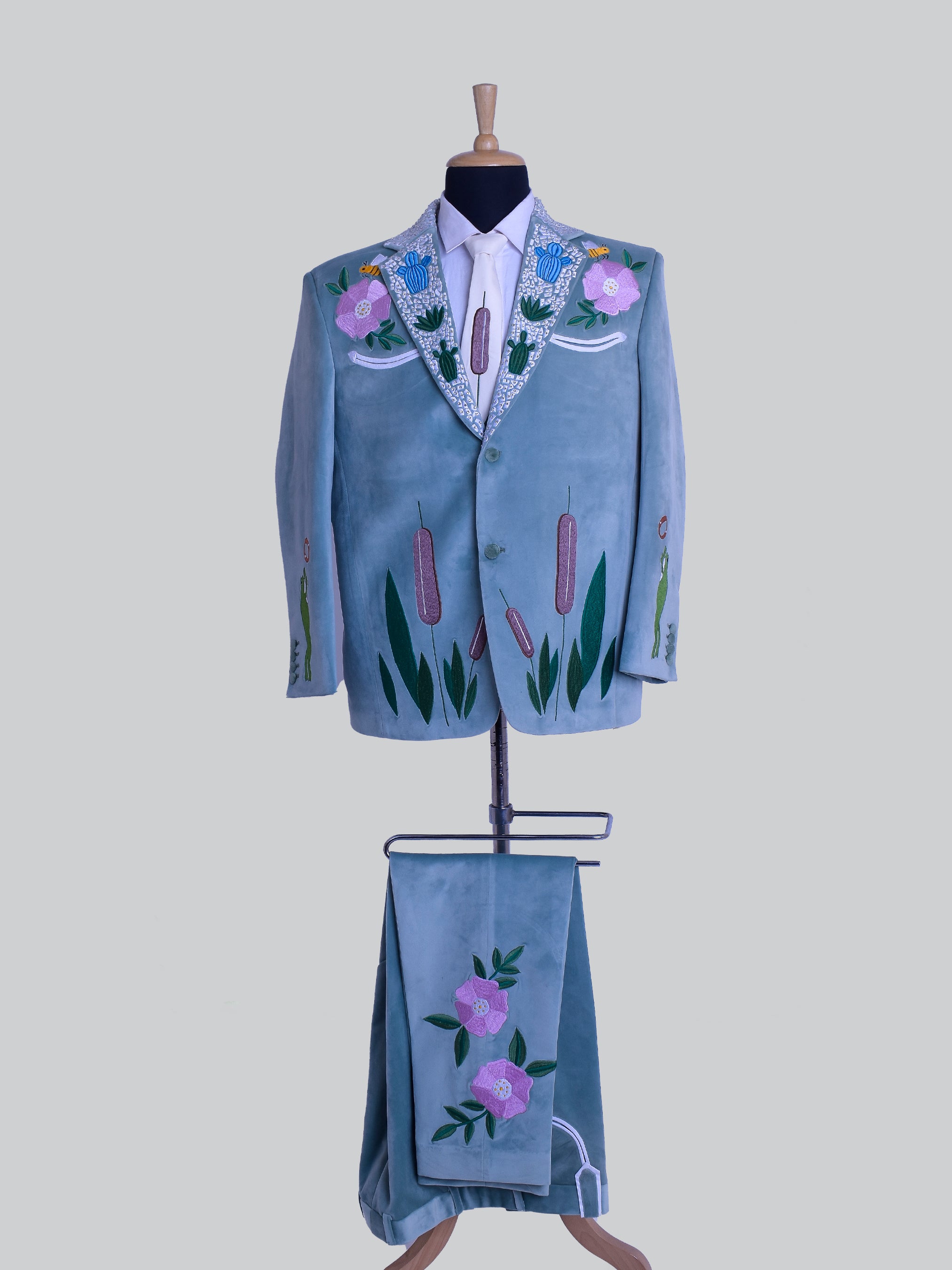 Frog Pond Suit