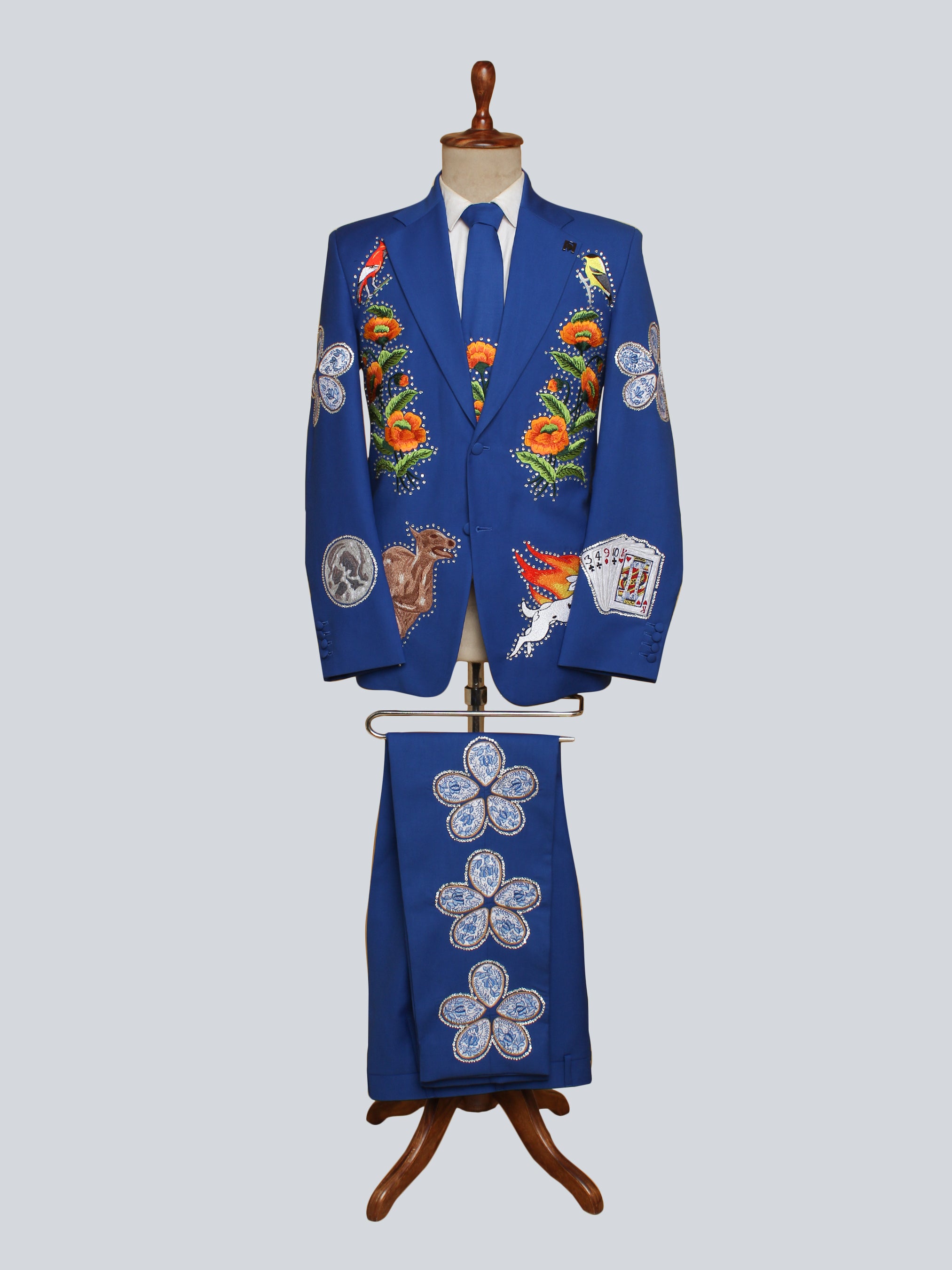 Western Suit, Embroidered Western Suits, Bespoke Wedding Suits, Wedding Men suits, Modern Groom Attire.