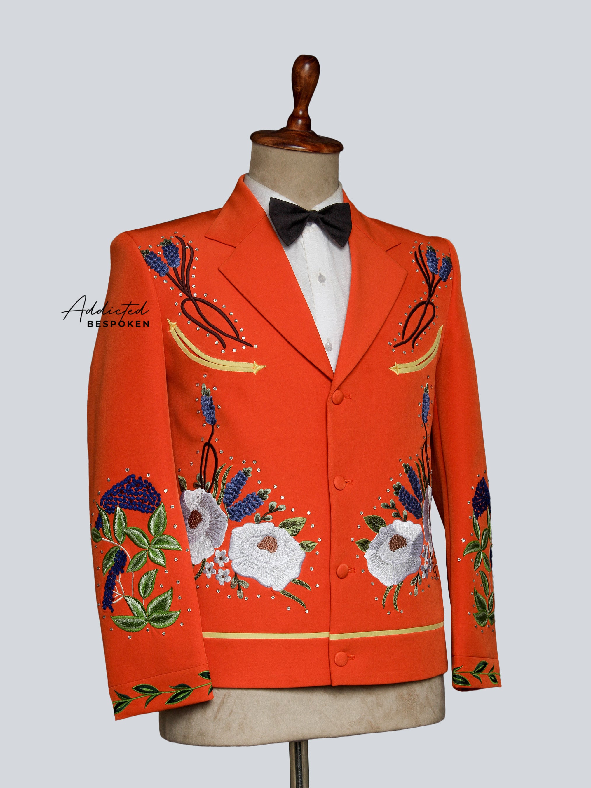 Western Suit, Embroidered Western Suits, Bespoke Wedding Suits, Wedding Men suits, Modern Groom Attire.