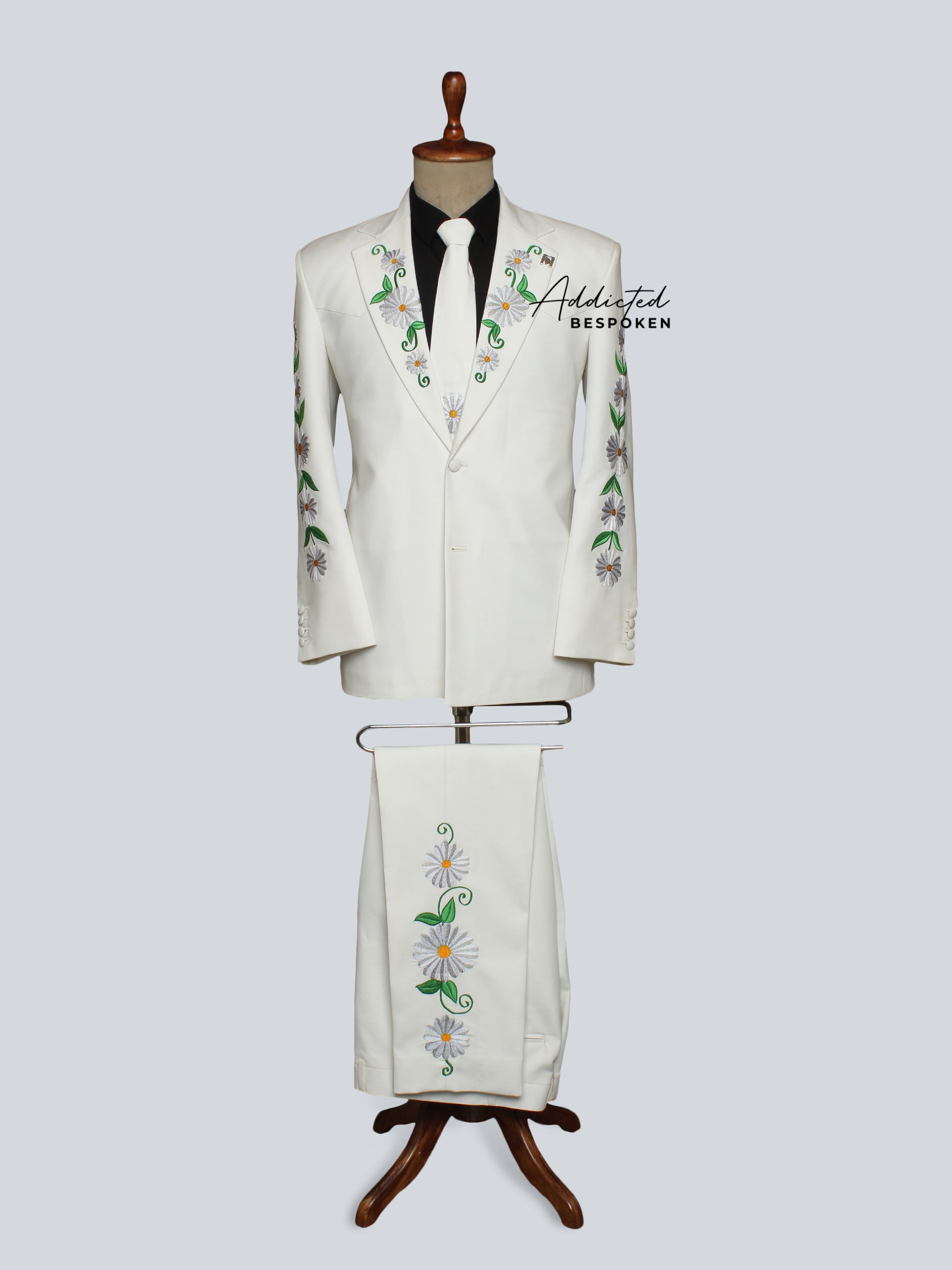 Western Suit, Embroidered Western Suits, Bespoke Wedding Suits, Wedding Men suits, Modern Groom Attire.