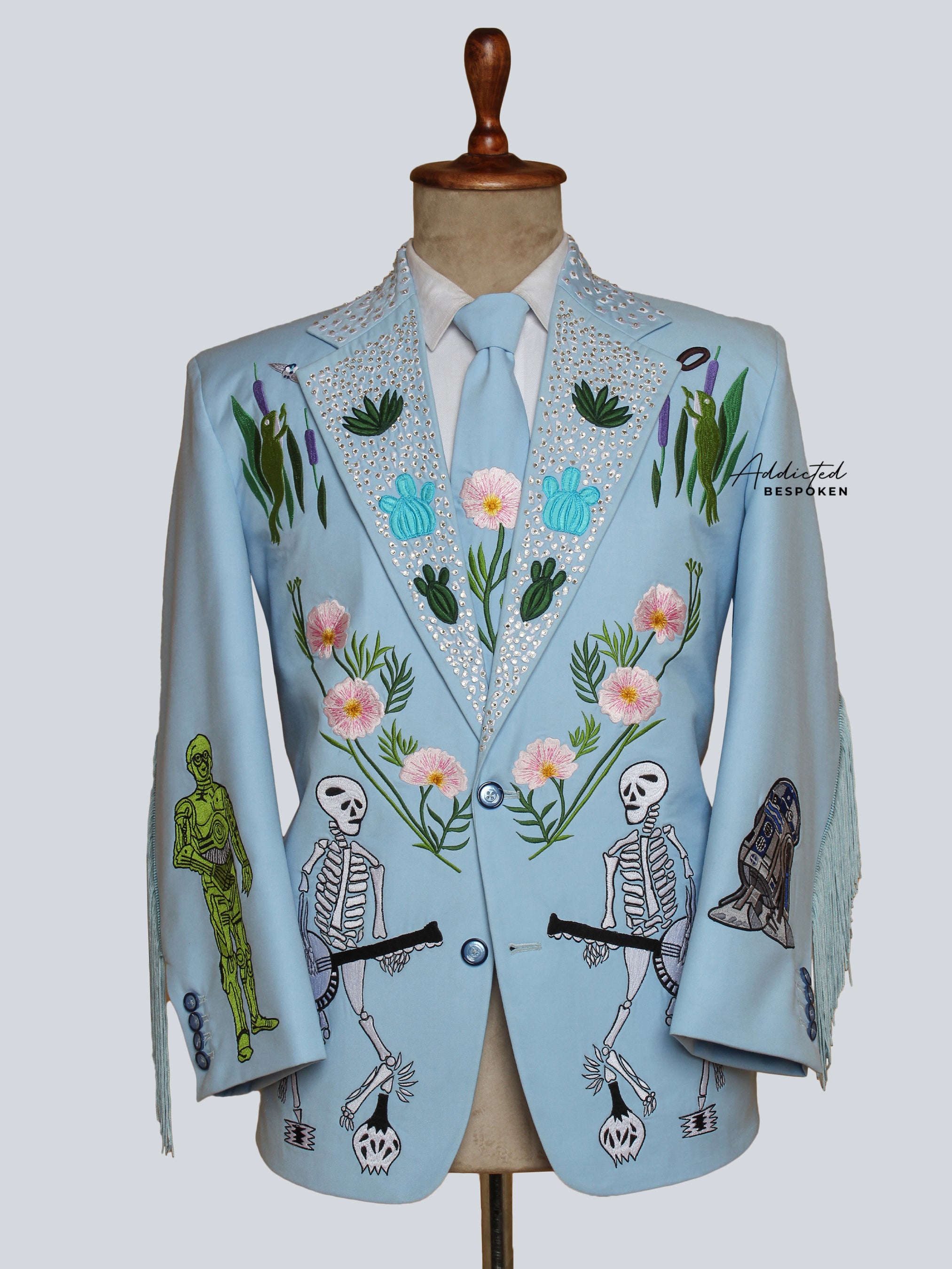 Western Suit, Embroidered Western Suits, Bespoke Wedding Suits, Wedding Men suits, Modern Groom Attire.