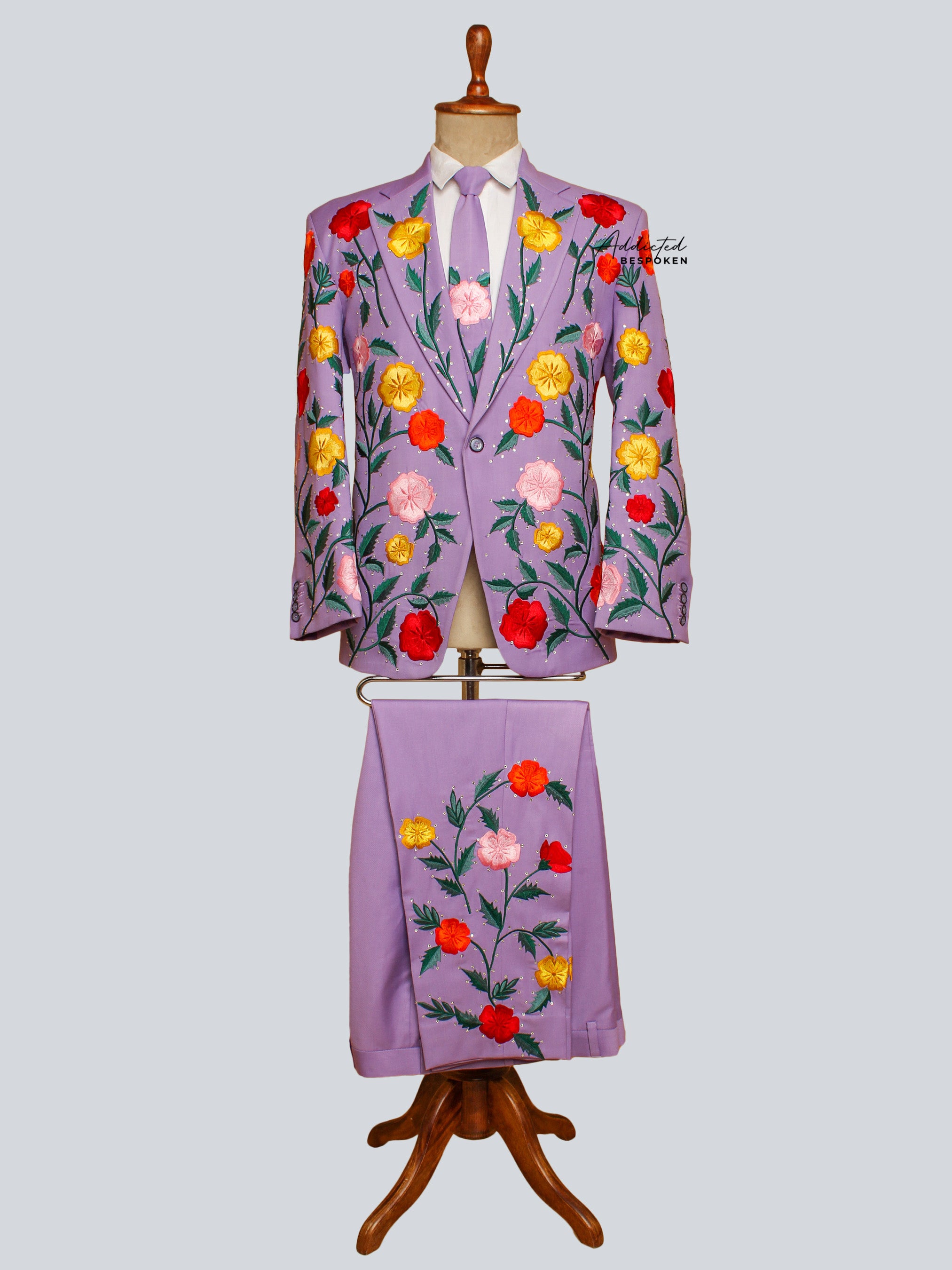 Western Suit, Embroidered Western Suits, Bespoke Wedding Suits, Wedding Men Suits, Modern Groom Attire.