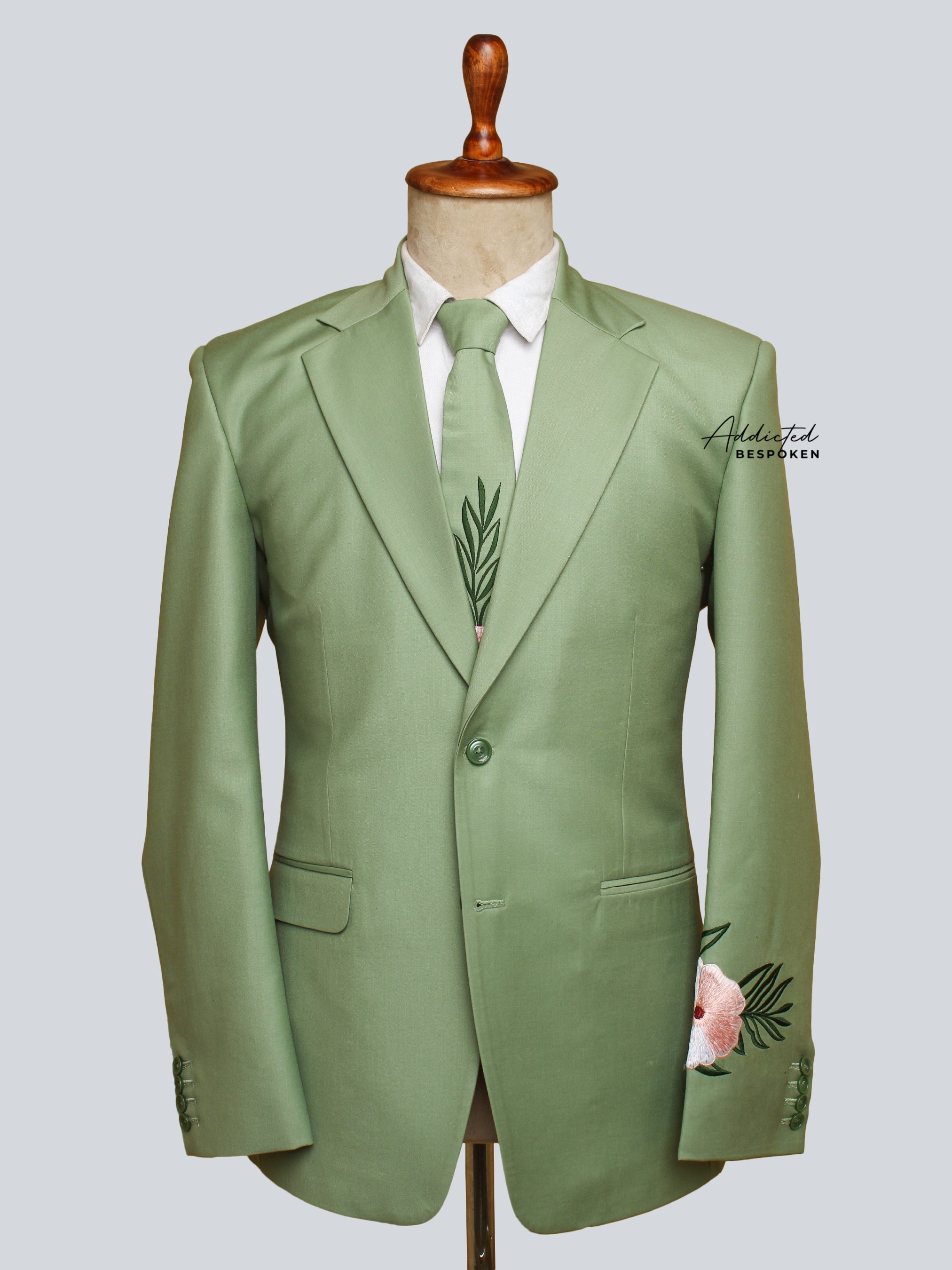 Western Suit, Embroidered Western Suits, Bespoke Wedding Suits, Wedding Men suits, Modern Groom Attire.
