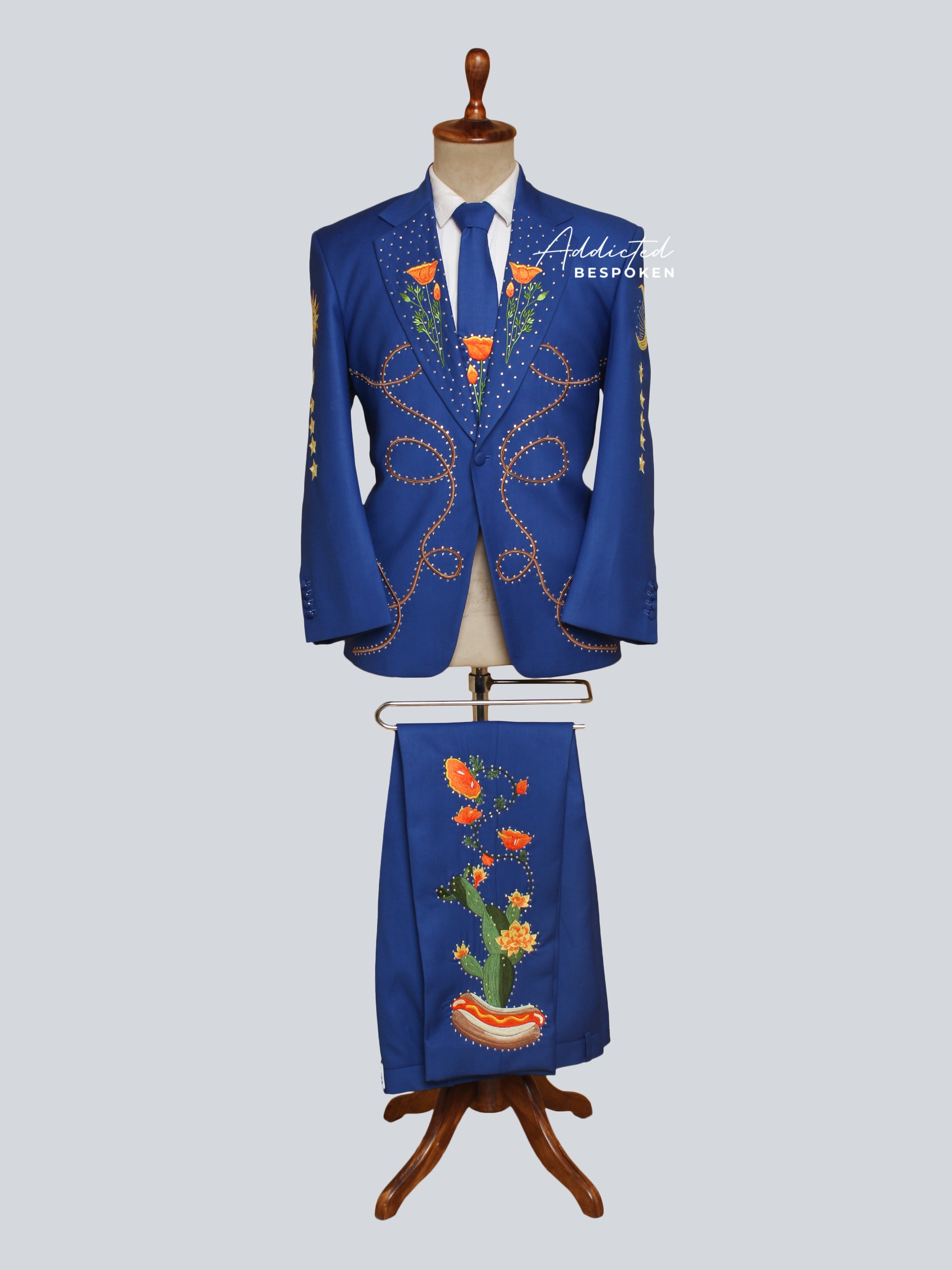 Western Suit, Embroidered Western Suits, Bespoke Wedding Suits, Wedding Men suits, Modern Groom Attire.