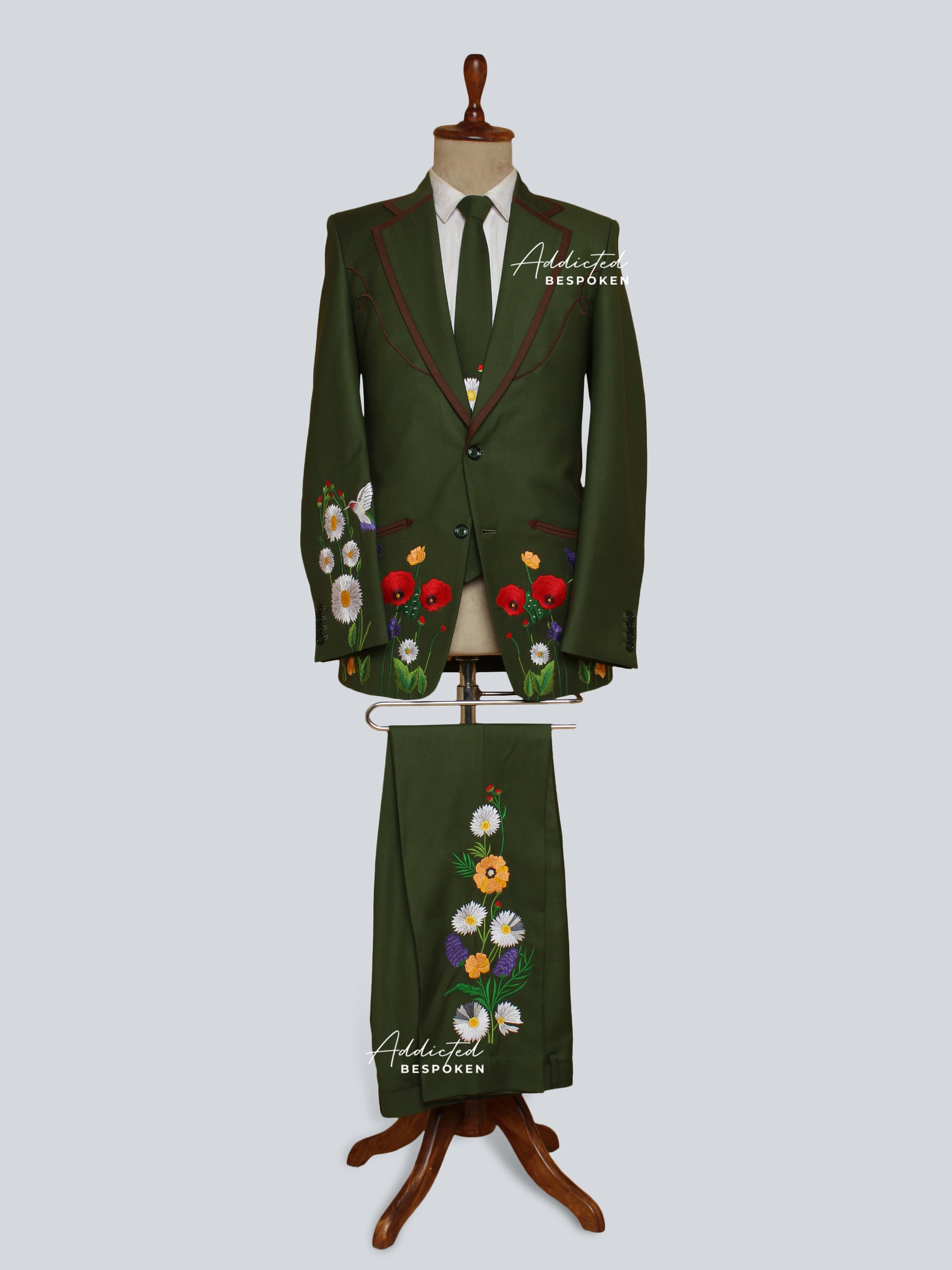 Western Suit, Embroidered Western Suits, Bespoke Wedding Suits, Wedding Men suits, Modern Groom Attire.
