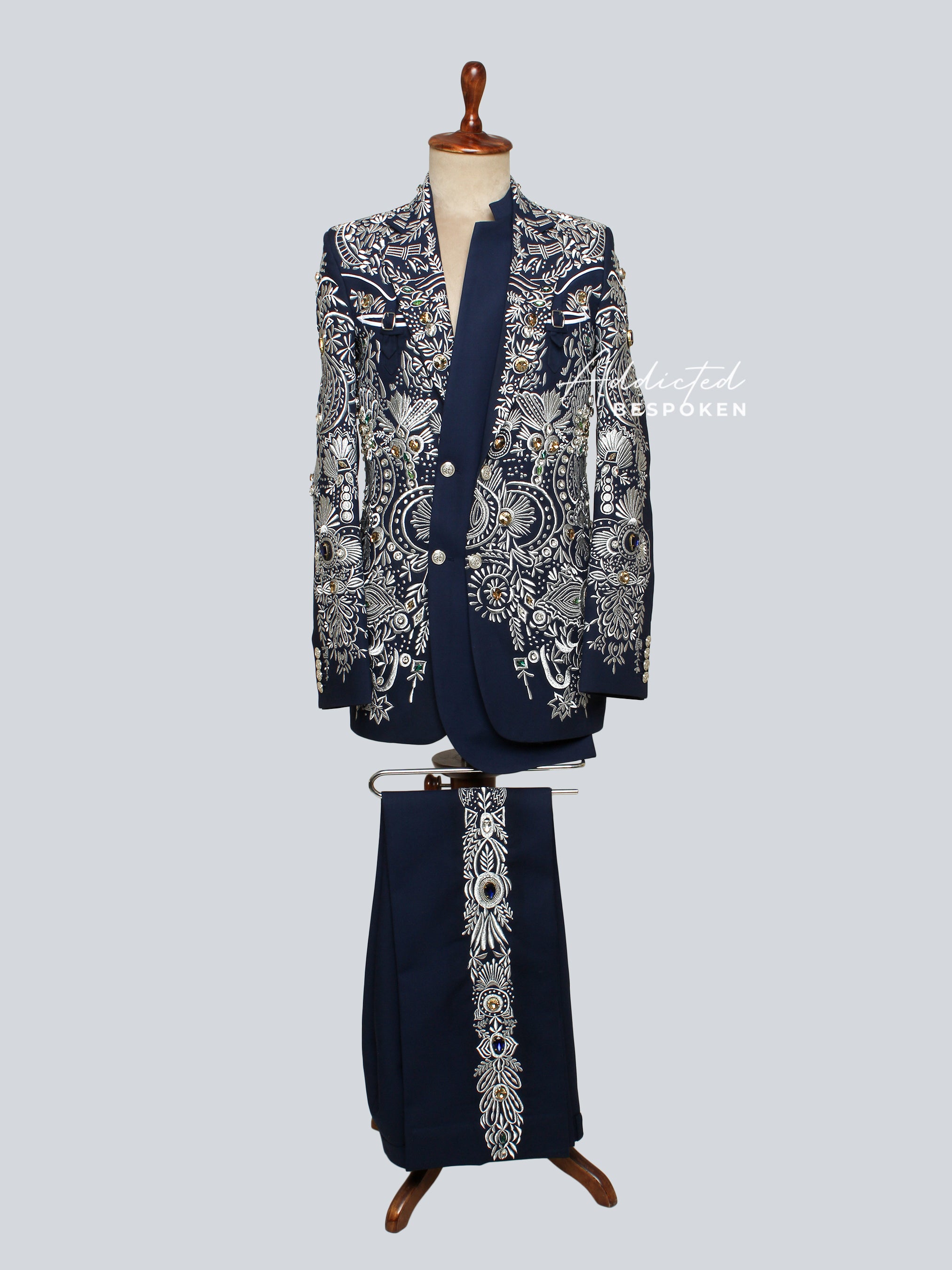 Western Suit, Embroidered Western Suits, Bespoke Wedding Suits, Wedding Men suits, Modern Groom Attire.