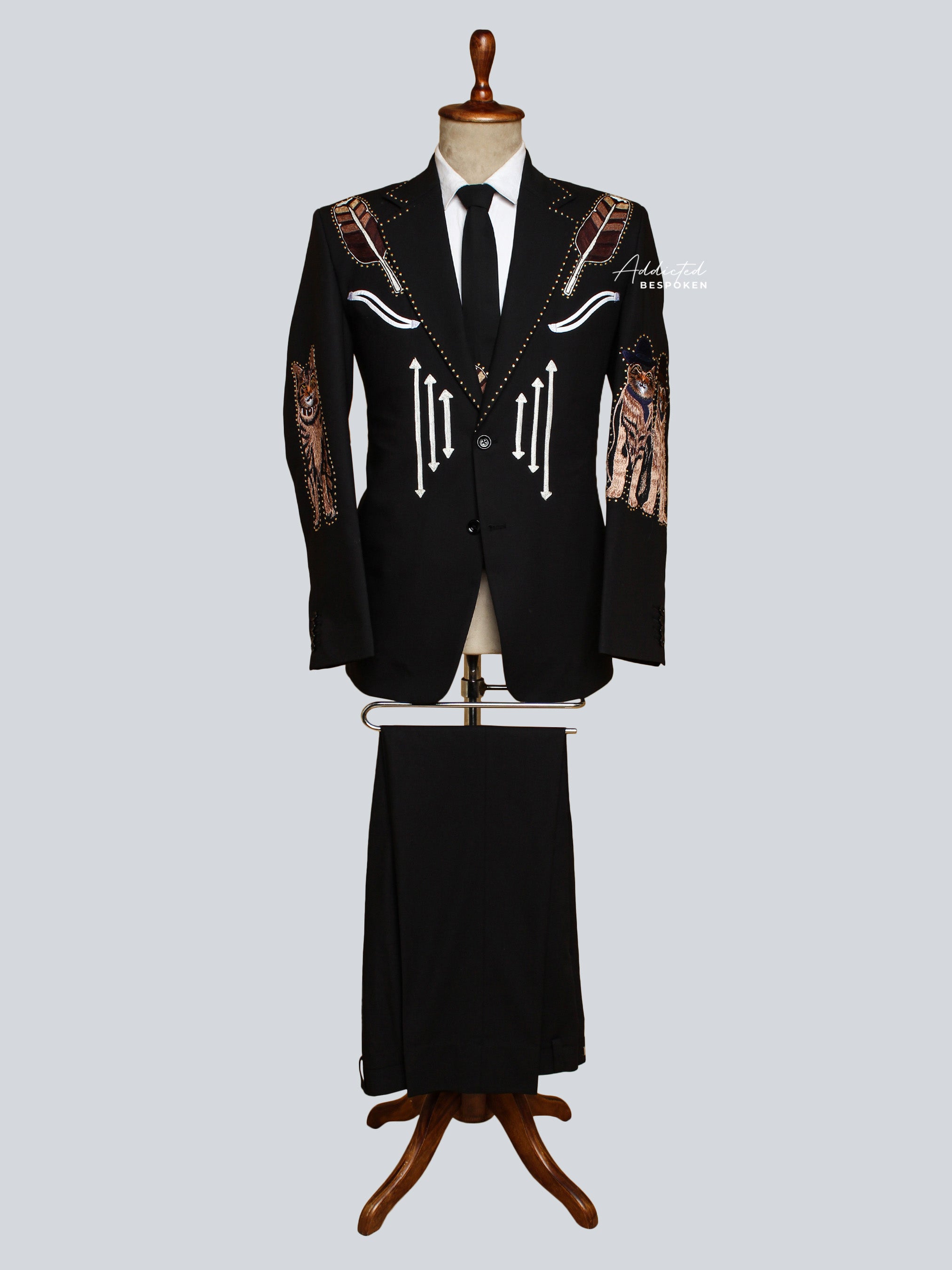 Western Suit, Embroidered Western Suits, Bespoke Wedding Suits, Wedding Men suits, Modern Groom Attire.