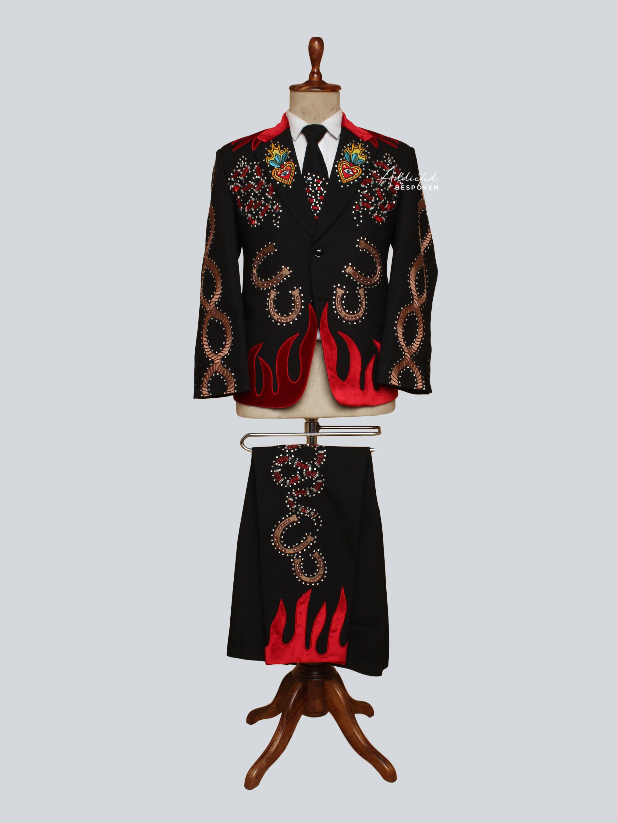 Western Suit, Embroidered Western Suits, Bespoke Wedding Suits, Wedding Men suits, Modern Groom Attire.