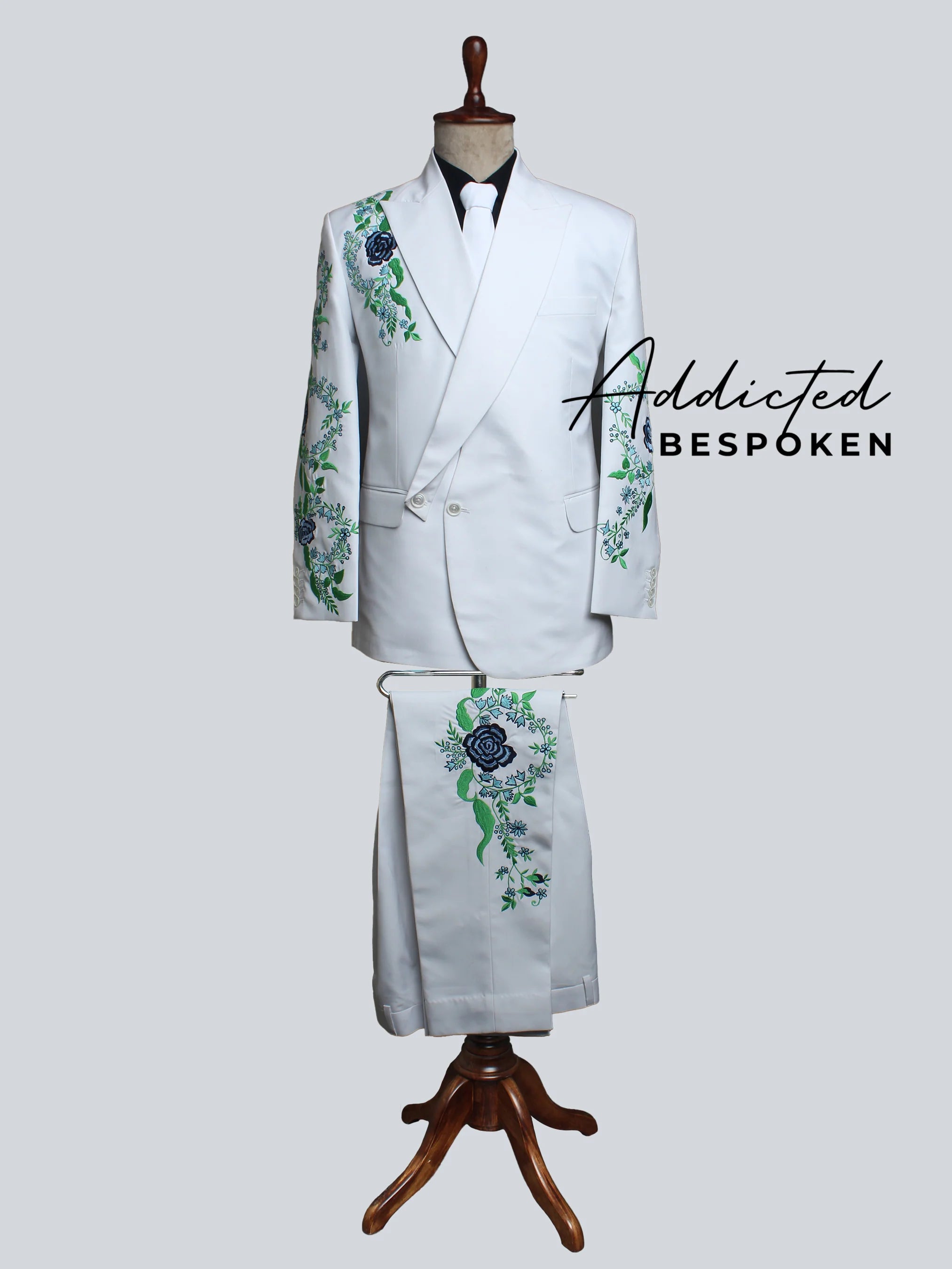 Western Suit, Embroidered Western Suits, Bespoke Wedding Suits, Wedding Men suits, Modern Groom Attire.