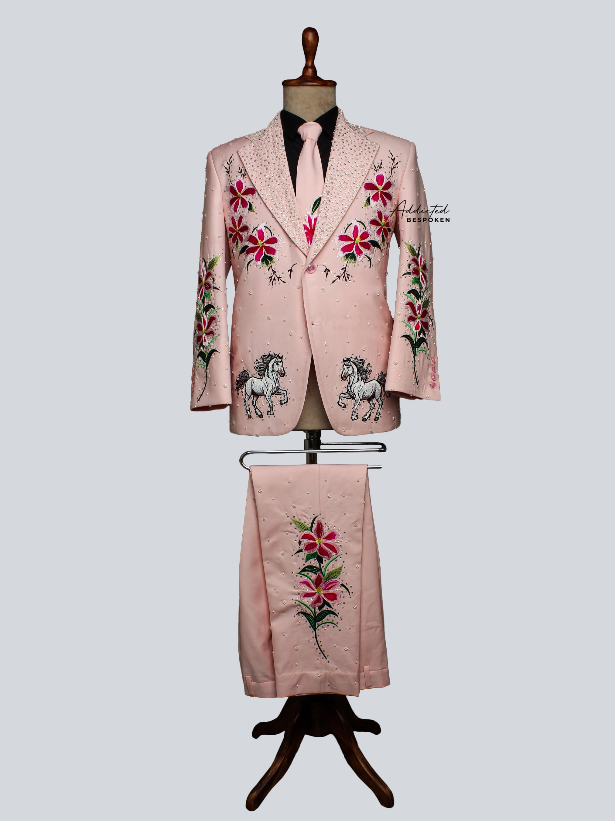 Western Suit, Embroidered Western Suits, Bespoke Wedding Suits, Wedding Men suits, Modern Groom Attire.