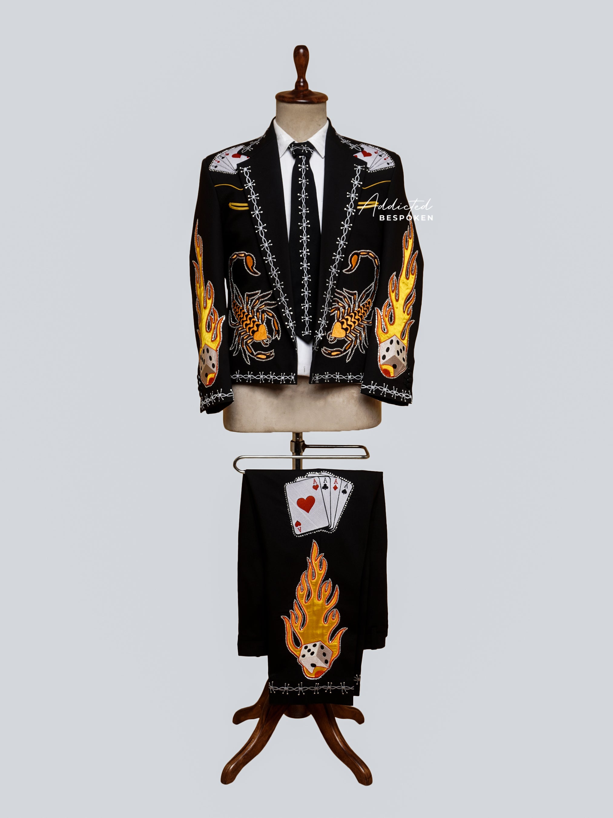 Western Suit, Embroidered Western Suits, Bespoke Wedding Suits, Wedding Men suits, Modern Groom Attire.