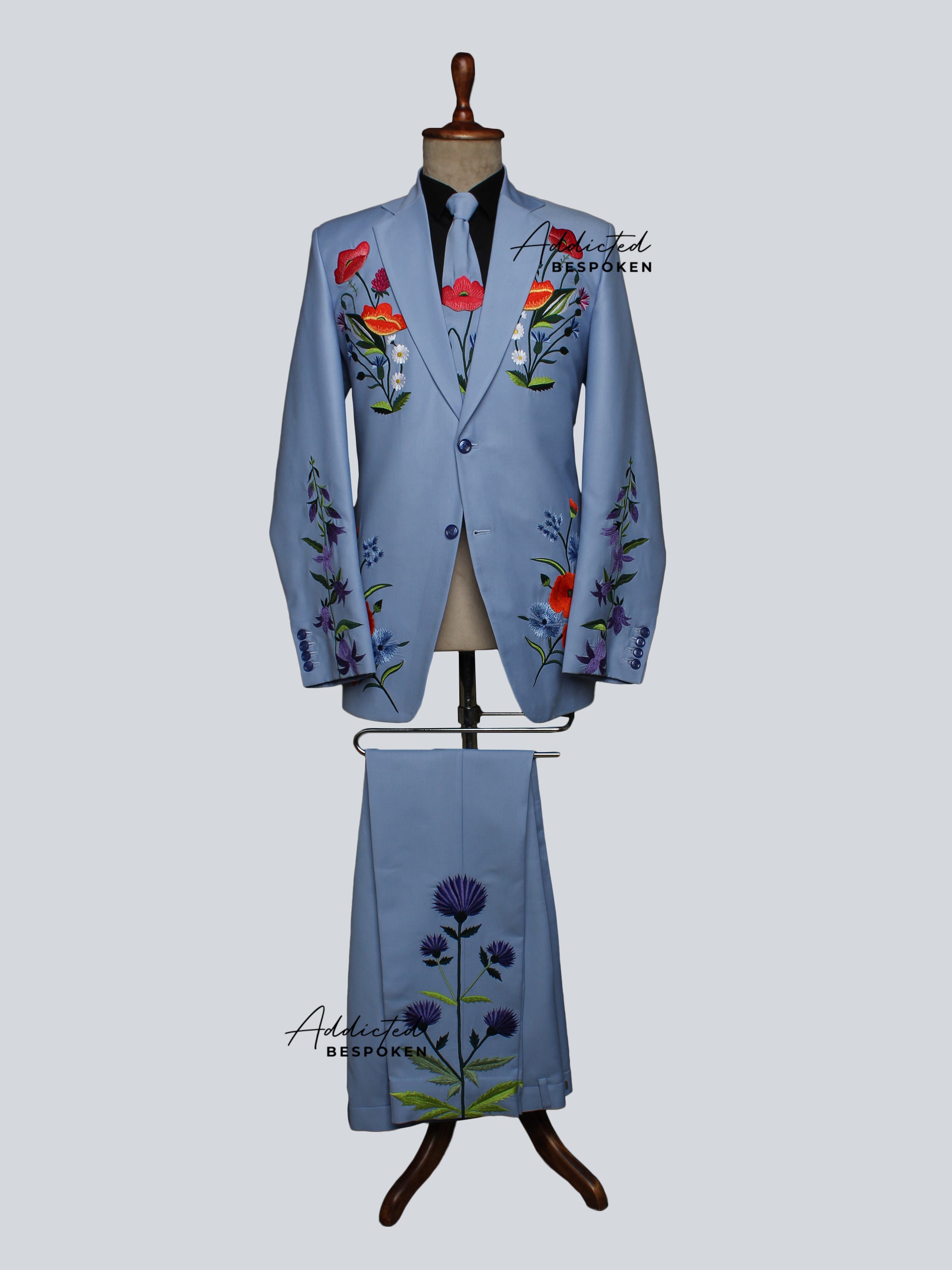 Western Suit, Embroidered Western Suits, Bespoke Wedding Suits, Wedding Men suits, Modern Groom Attire.