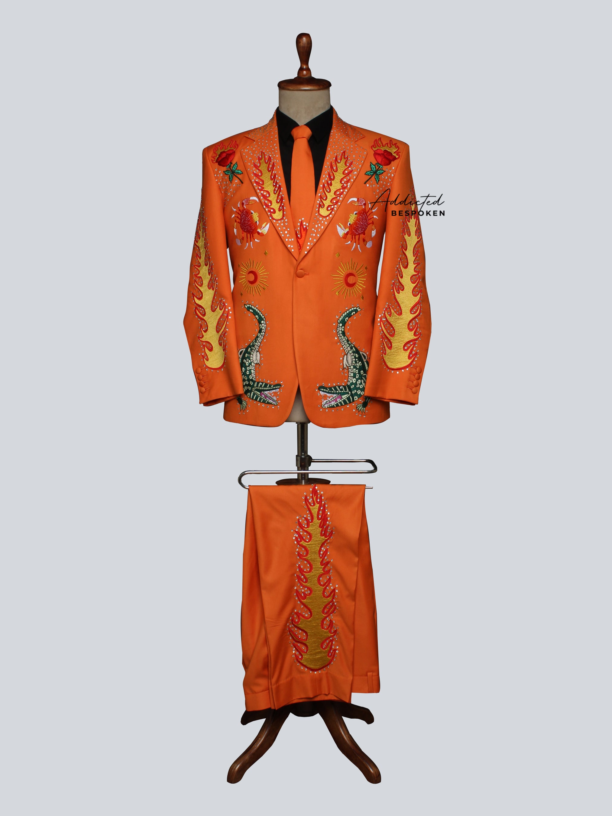 Western Suit, Embroidered Western Suits, Bespoke Wedding Suits, Wedding Men suits, Modern Groom Attire.