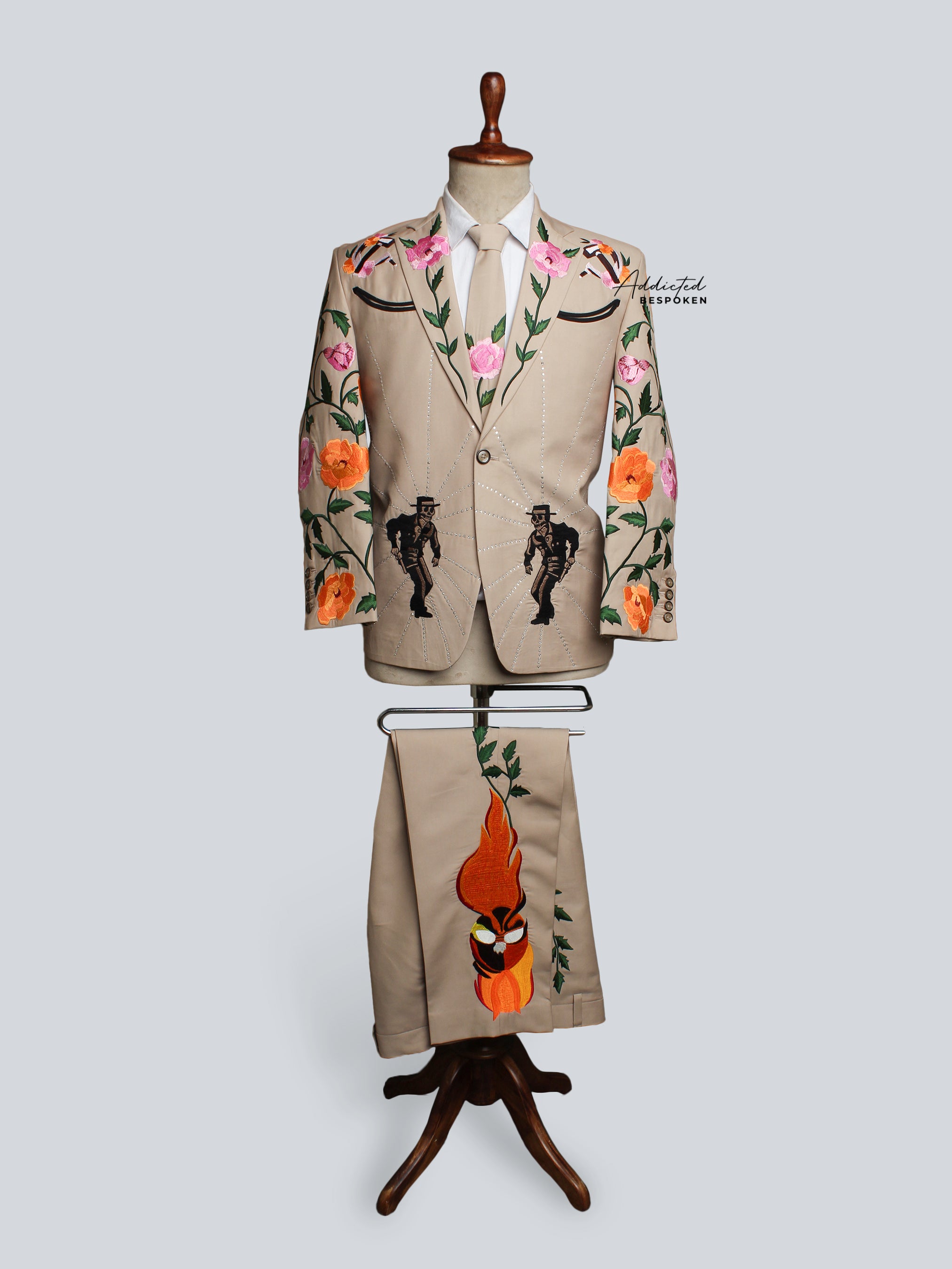 Western Suit, Embroidered Western Suits, Bespoke Wedding Suits, Wedding Men suits, Modern Groom Attire.
