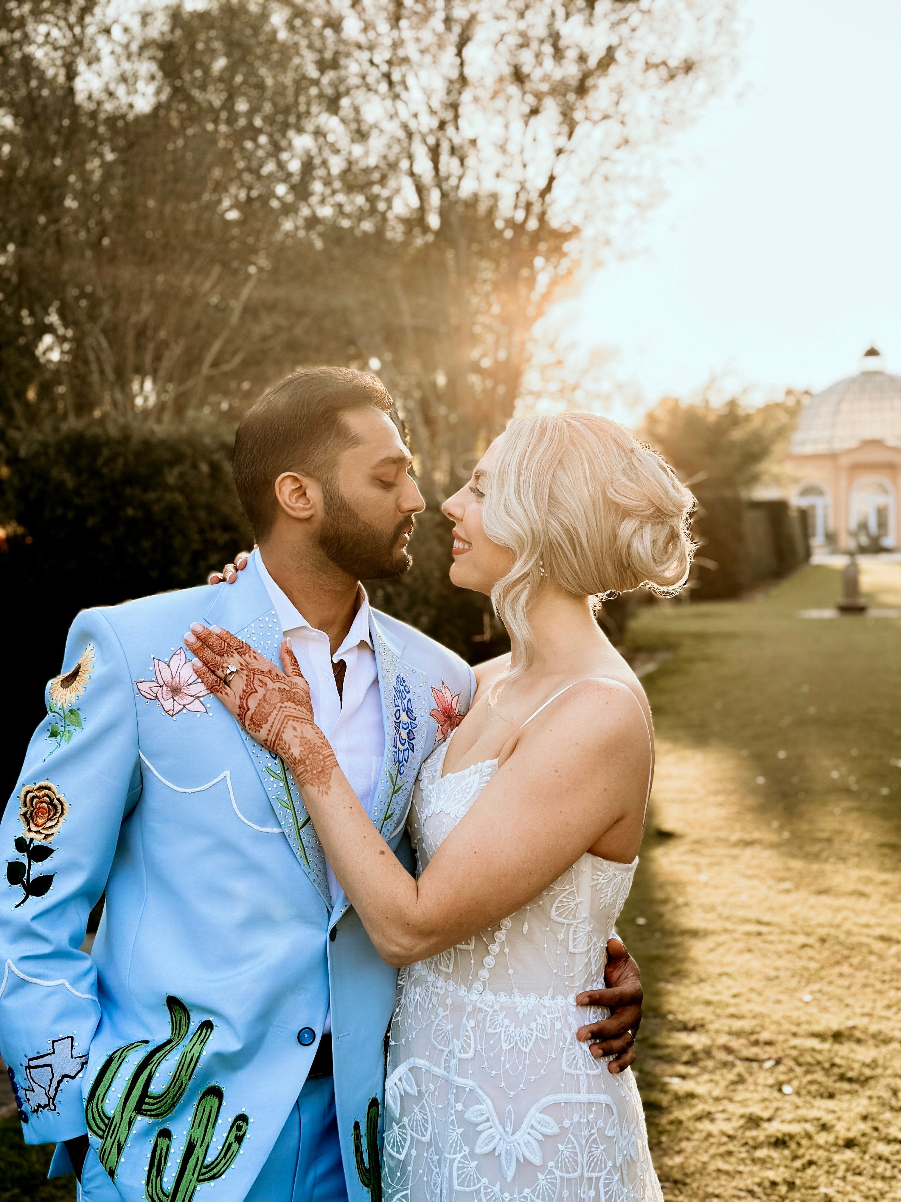 Western Suit, Embroidered Western Suits, Bespoke Wedding Suits, Wedding Men suits, Modern Groom Attire.