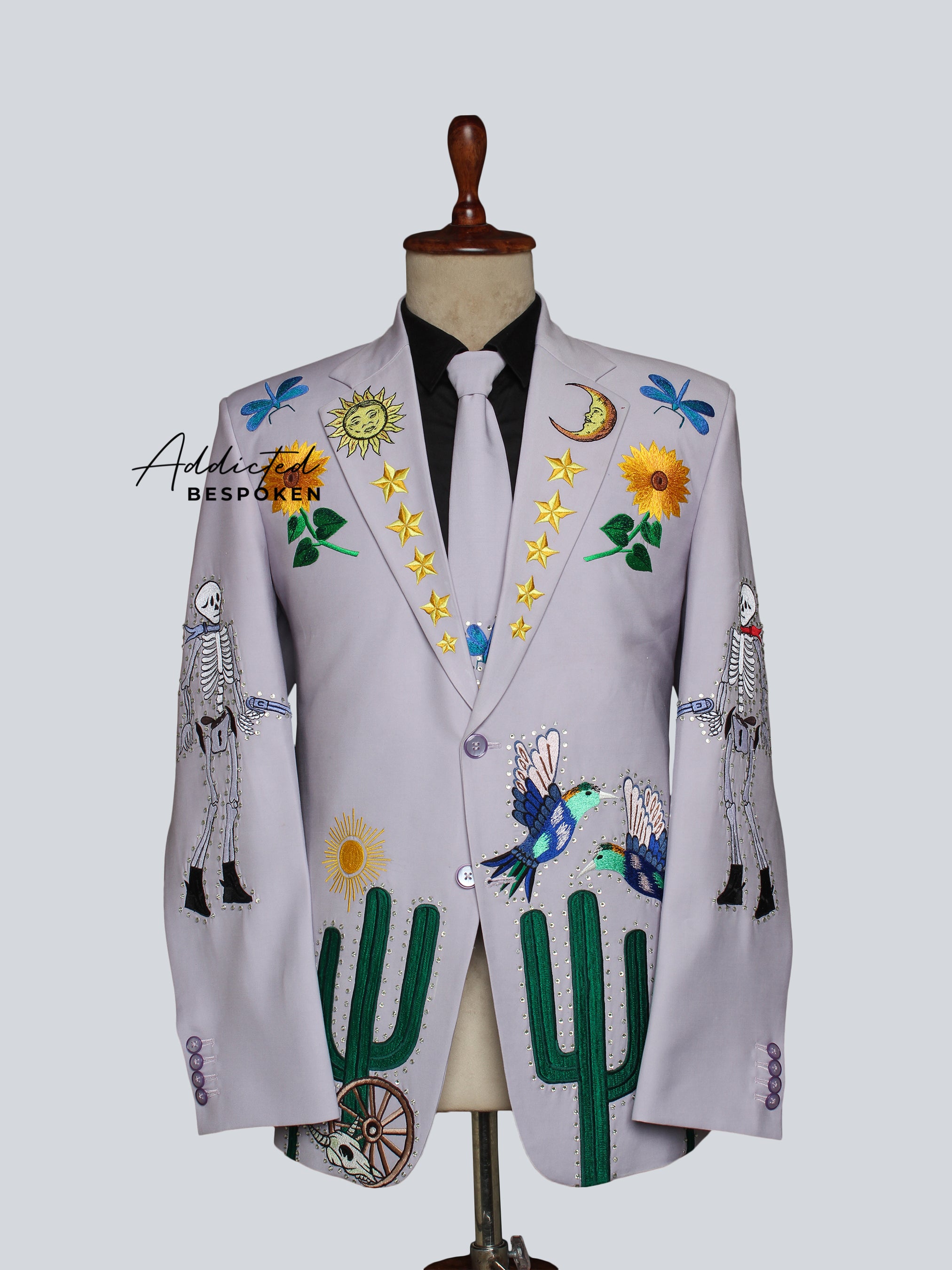 Western Suit, Embroidered Western Suits, Bespoke Wedding Suits, Wedding Men suits, Modern Groom Attire.