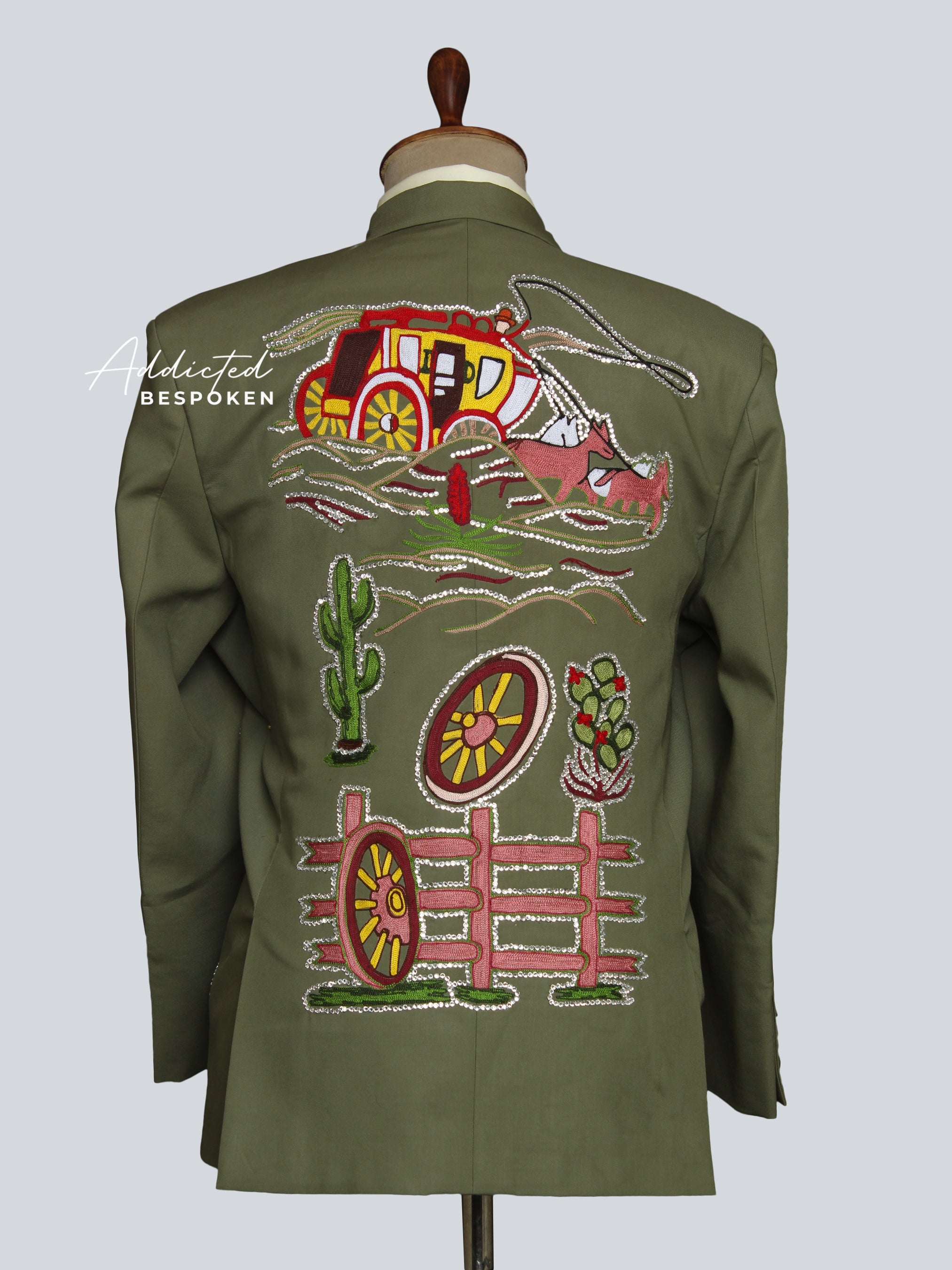 Train Detailed Lavish Suit