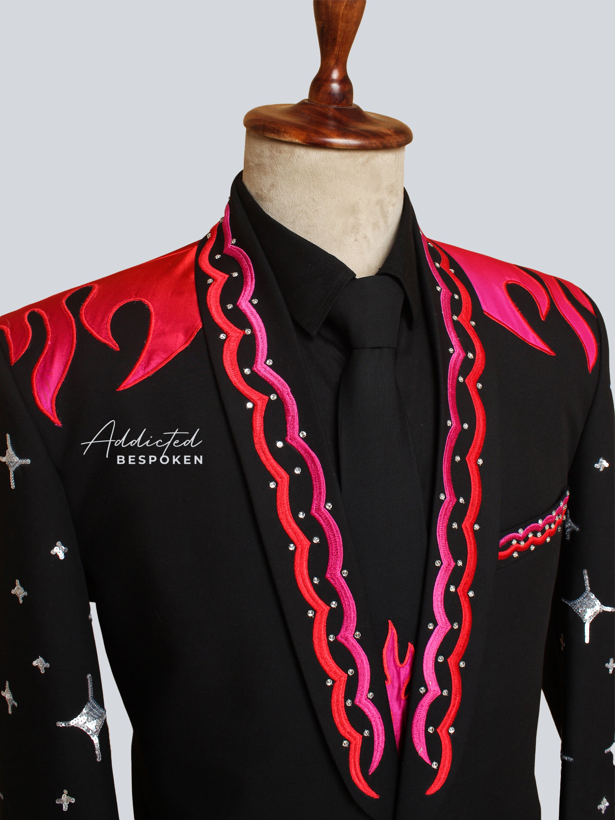Western Suit, Embroidered Western Suits, Bespoke Wedding Suits, Wedding Men suits, Modern Groom Attire.