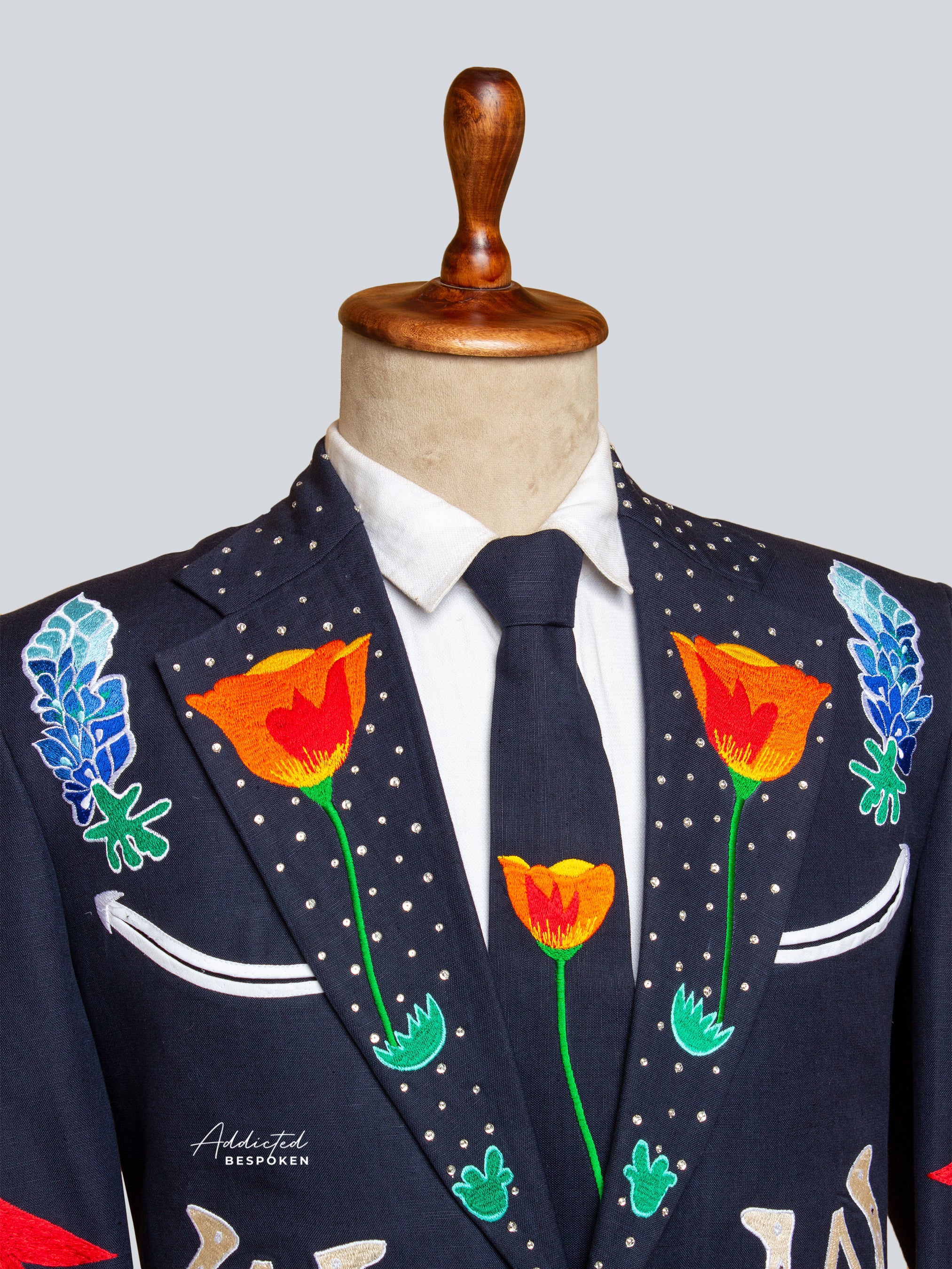 Western Suit, Embroidered Western Suits, Bespoke Wedding Suits, Wedding Men suits, Modern Groom Attire.