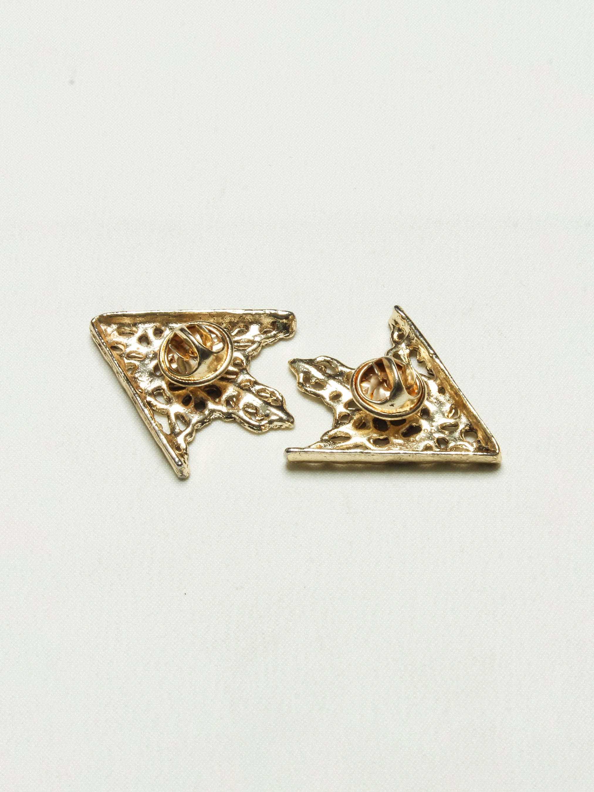 Golden Antique Collar Corners