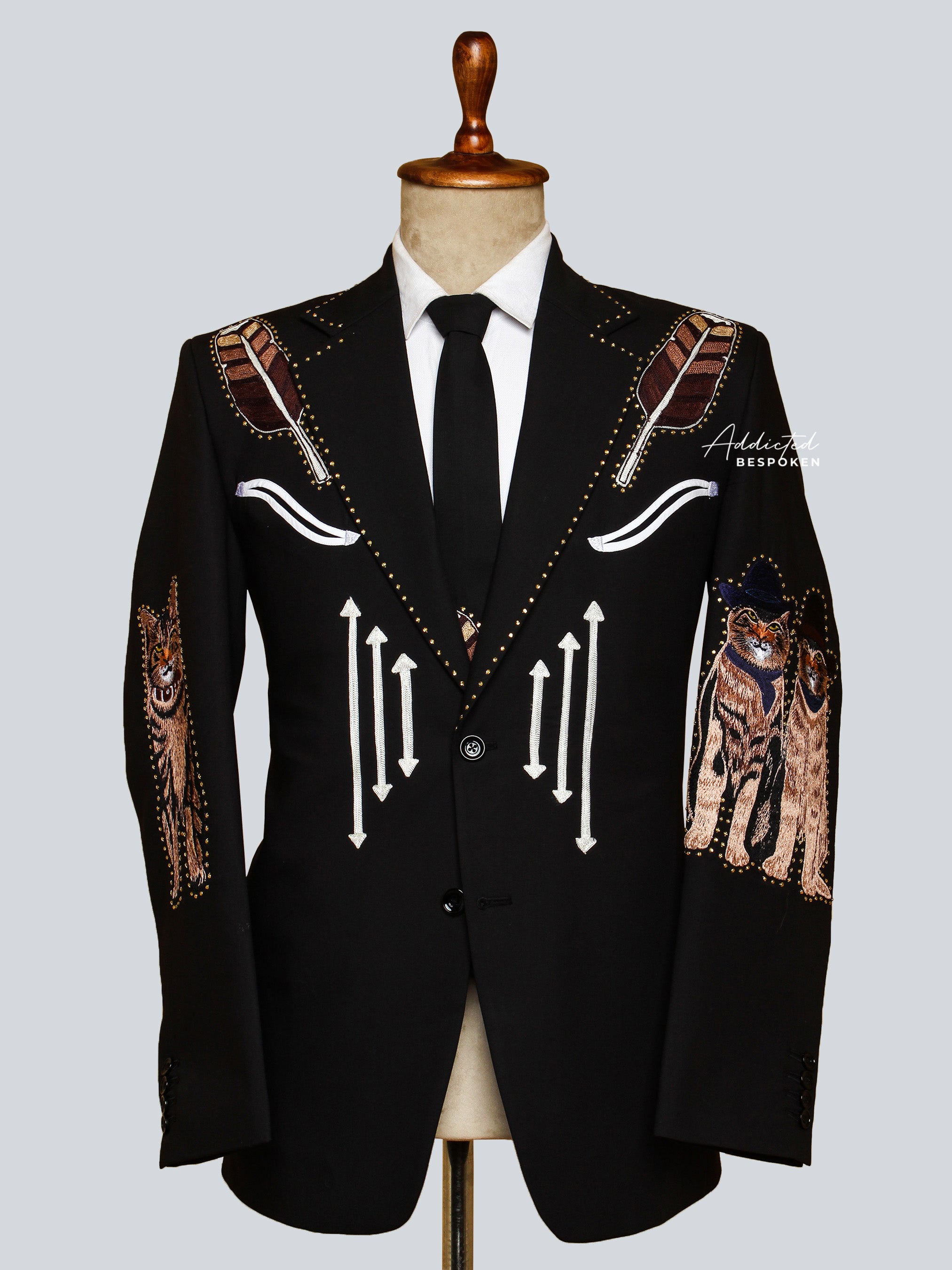 Western Suit, Embroidered Western Suits, Bespoke Wedding Suits, Wedding Men suits, Modern Groom Attire.