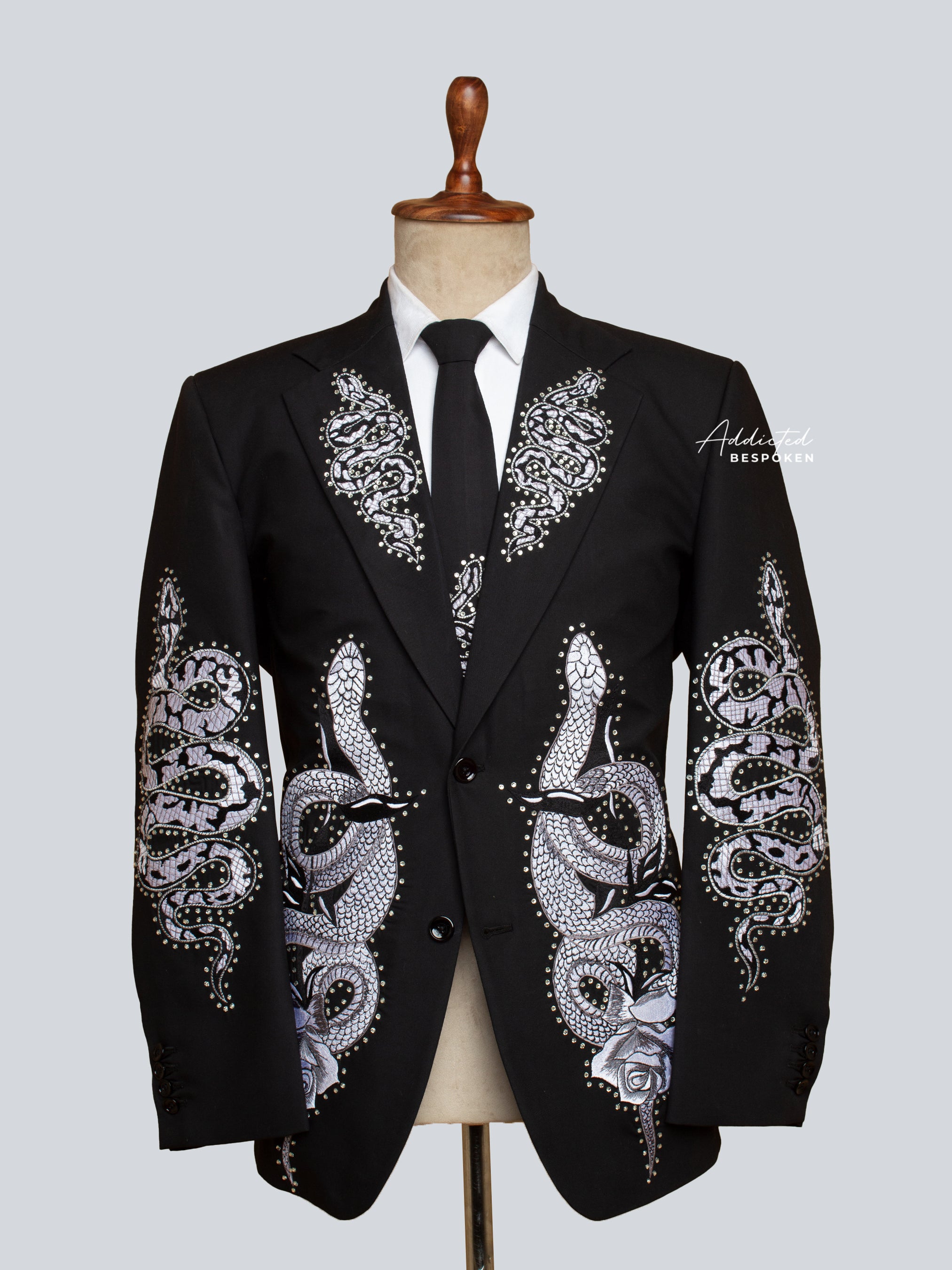 Western Suit, Embroidered Western Suits, Bespoke Wedding Suits, Wedding Men suits, Modern Groom Attire.