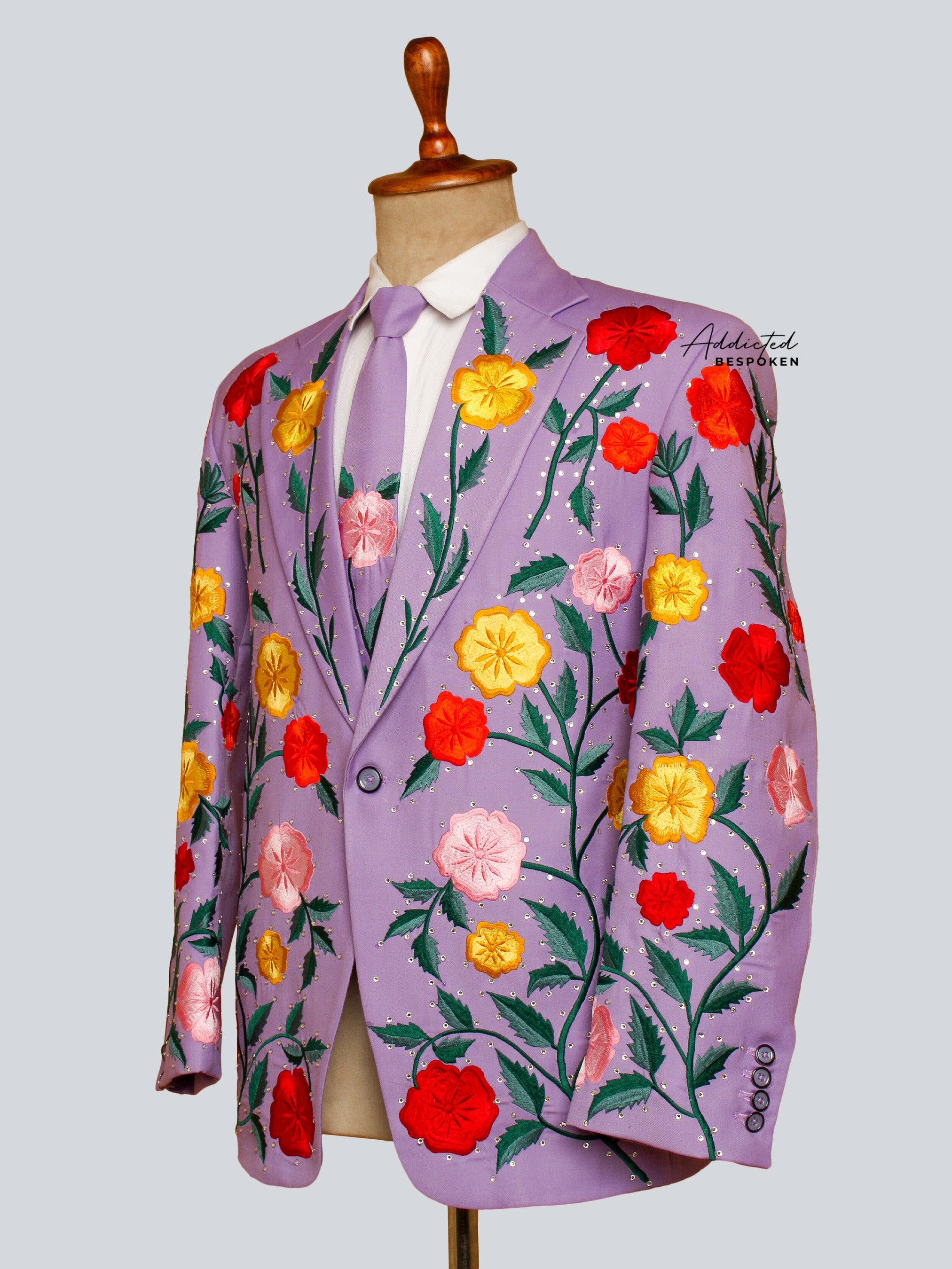 Western Suit, Embroidered Western Suits, Bespoke Wedding Suits, Wedding Men Suits, Modern Groom Attire.