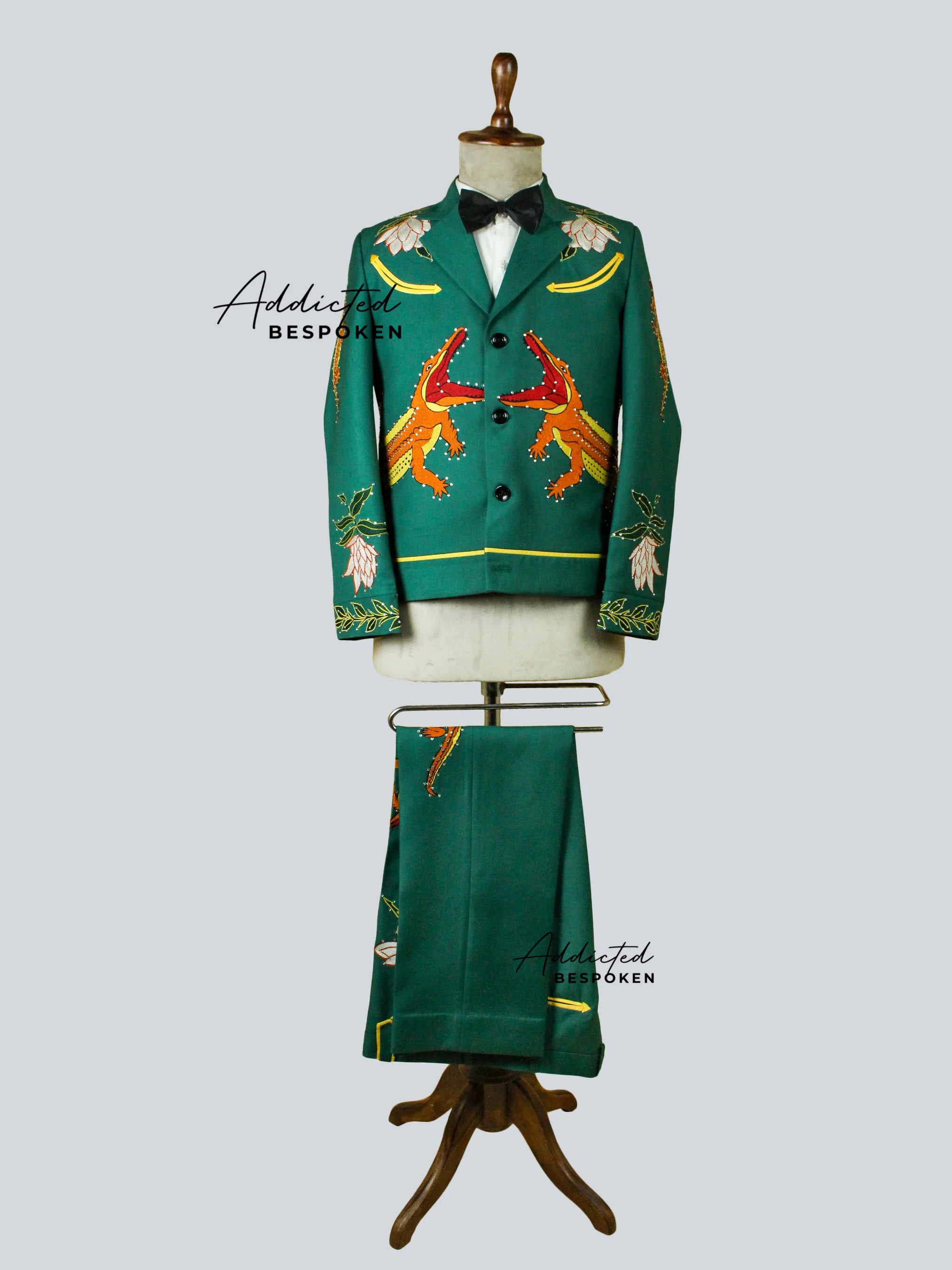 Western Suit, Embroidered Western Suits, Bespoke Wedding Suits, Wedding Men suits, Modern Groom Attire.