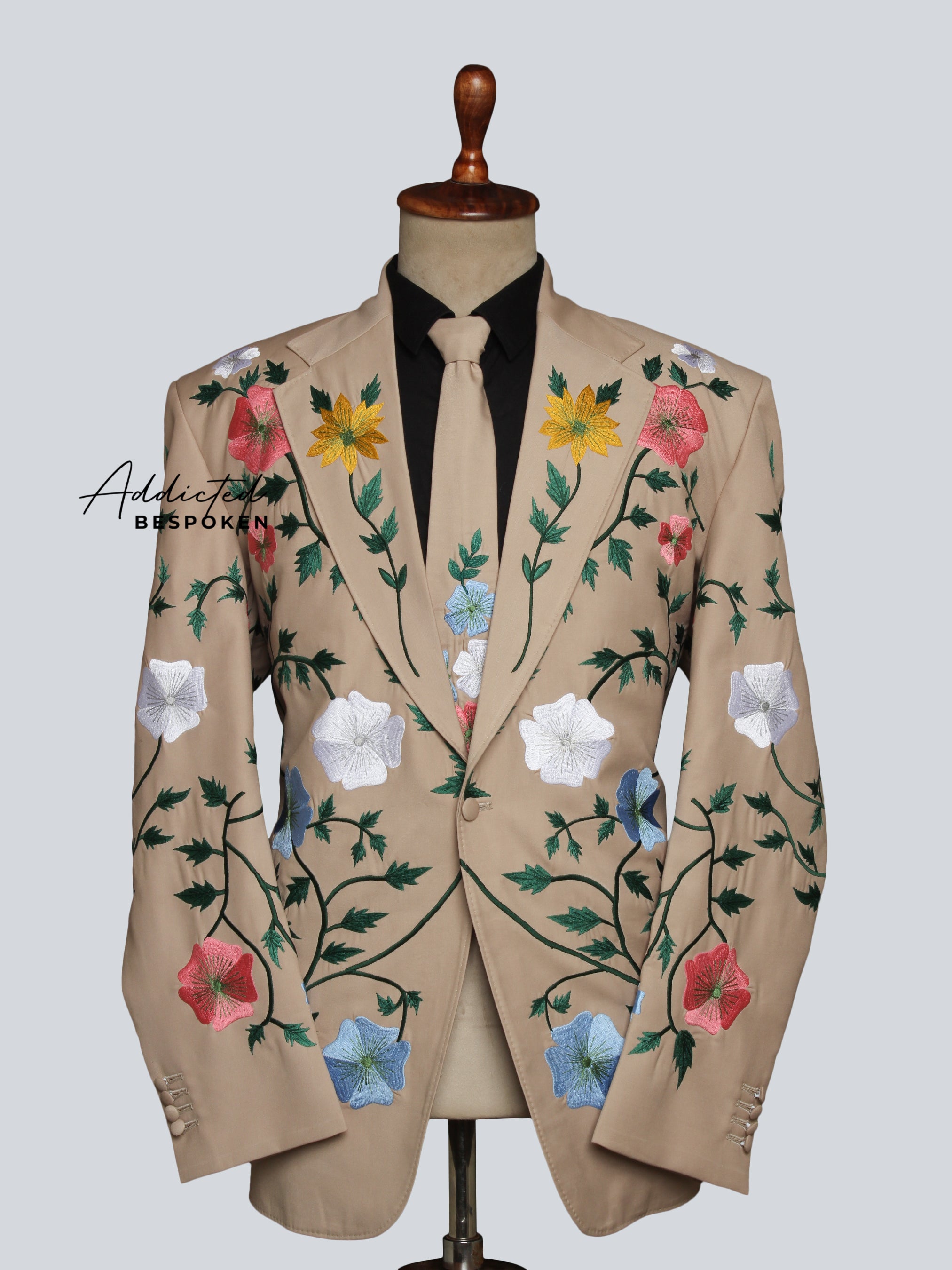 Western Suit, Embroidered Western Suits, Bespoke Wedding Suits, Wedding Men suits, Modern Groom Attire.