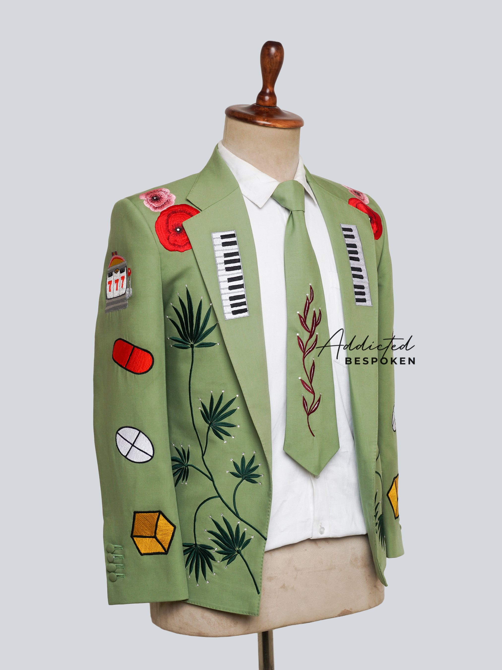 Western Suit, Embroidered Western Suits, Bespoke Wedding Suits, Wedding Men suits, Modern Groom Attire.