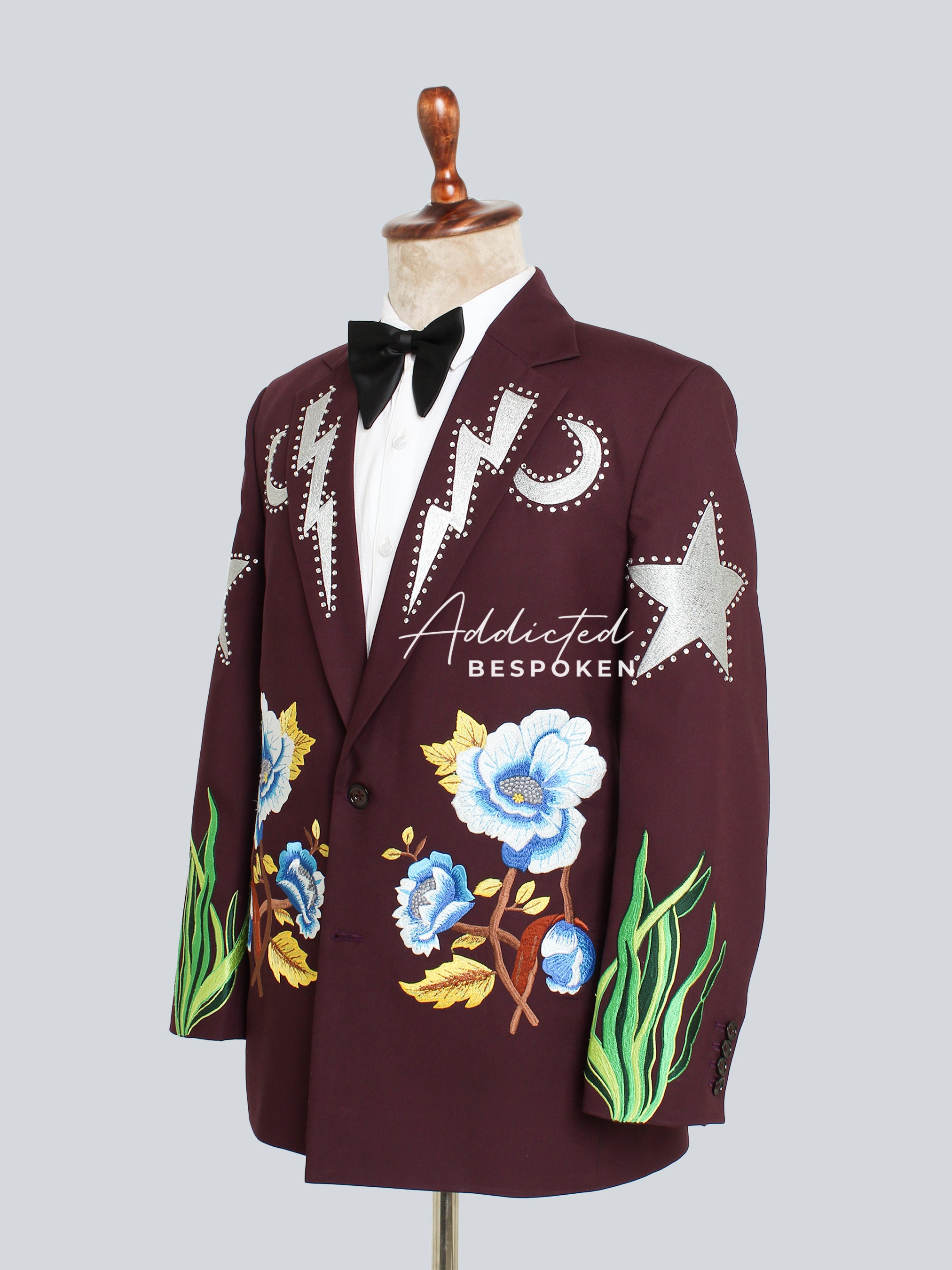 Western Suit, Embroidered Western Suits, Bespoke Wedding Suits, Wedding Men suits, Modern Groom Attire.