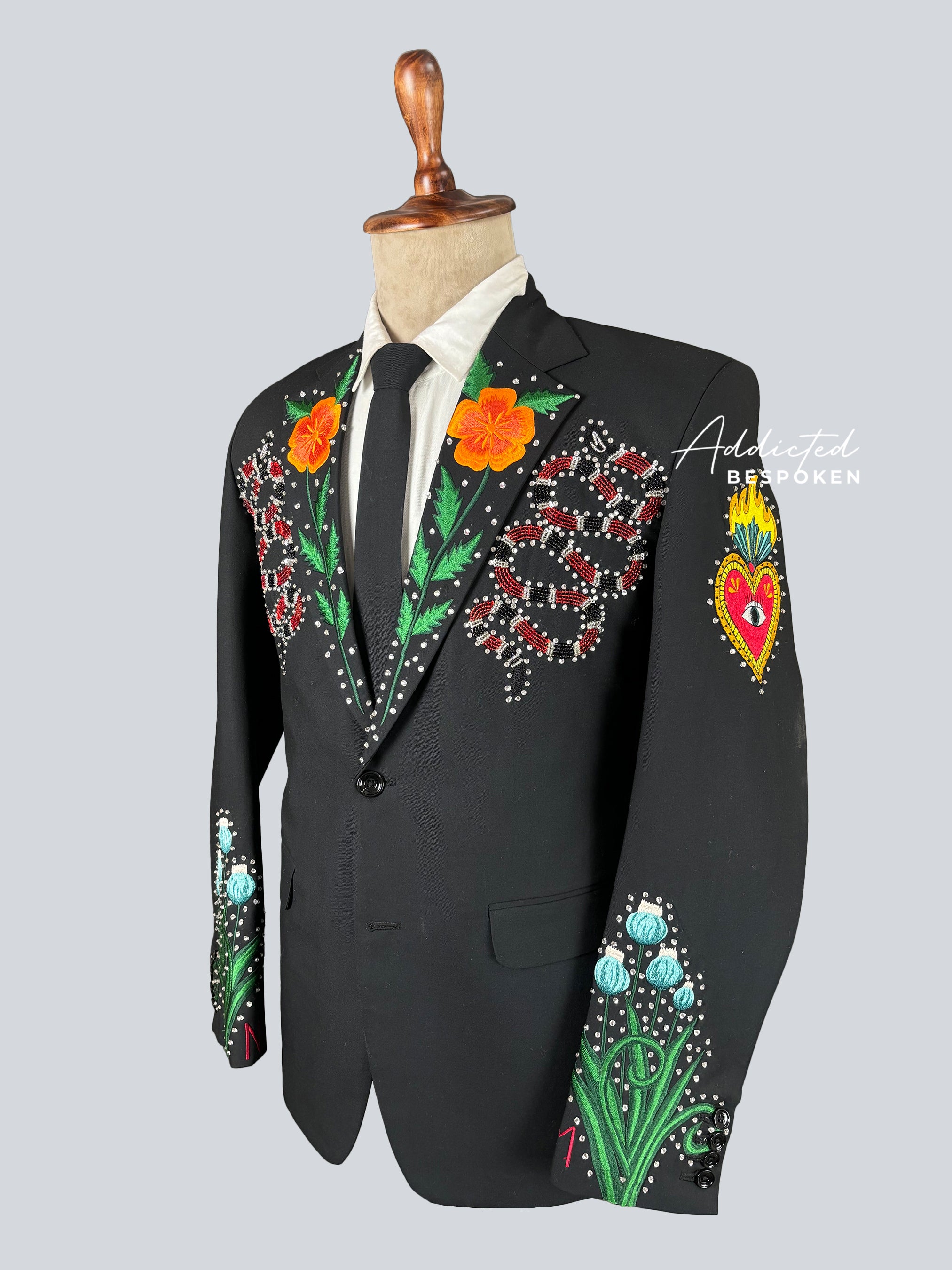 Western Suit, Embroidered Western Suits, Bespoke Wedding Suits, Wedding Men suits, Modern Groom Attire.