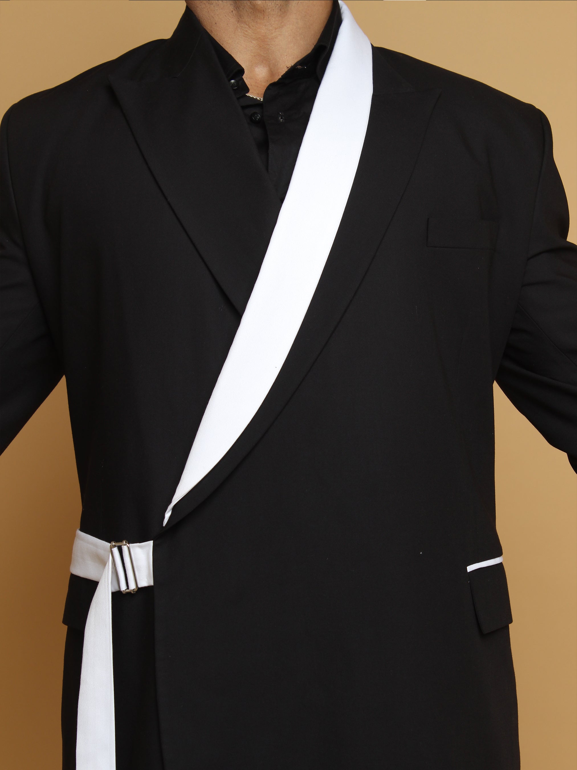 Timeless Detailing Thobe Addicted Bespoken