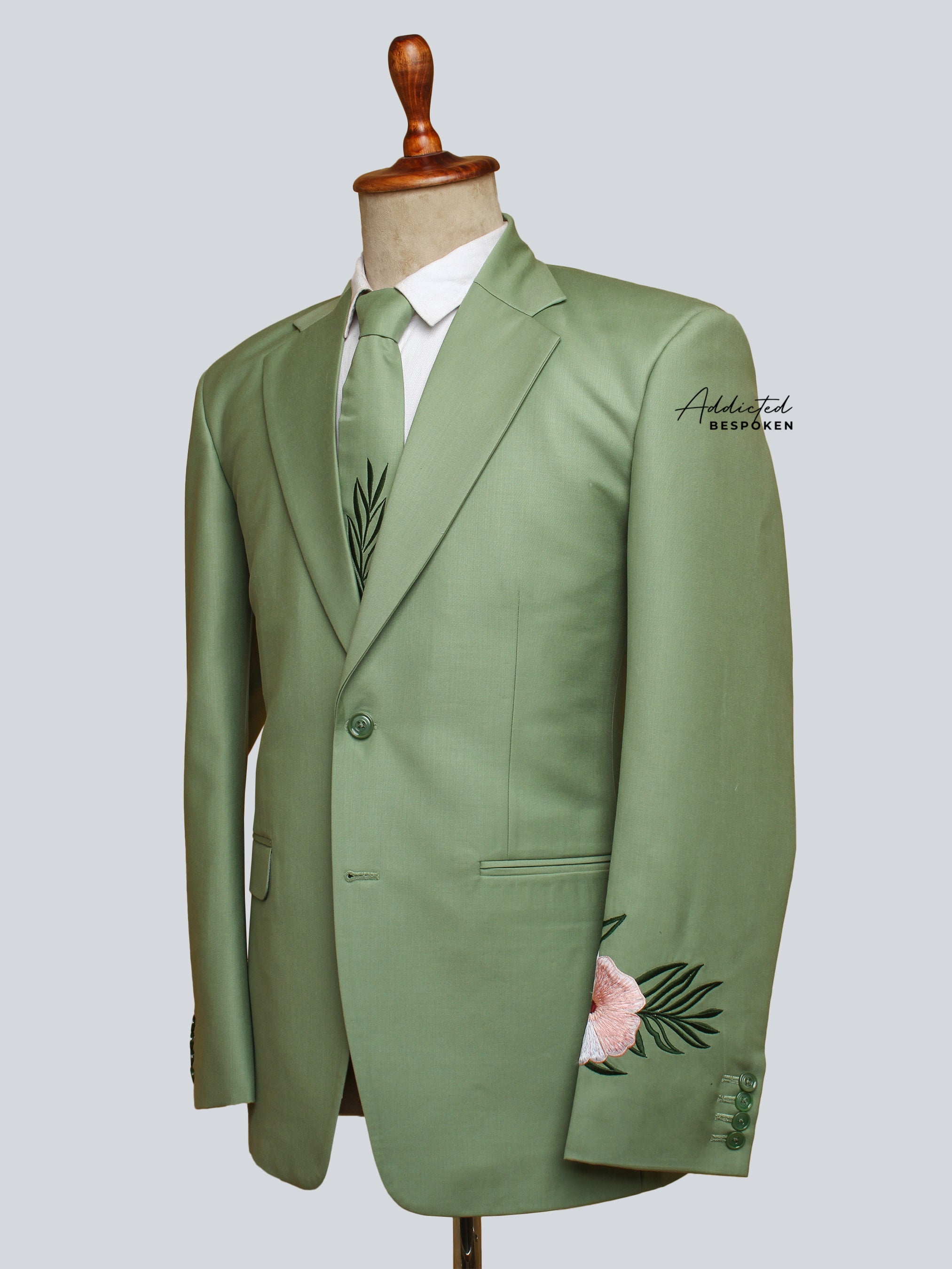Western Suit, Embroidered Western Suits, Bespoke Wedding Suits, Wedding Men suits, Modern Groom Attire.