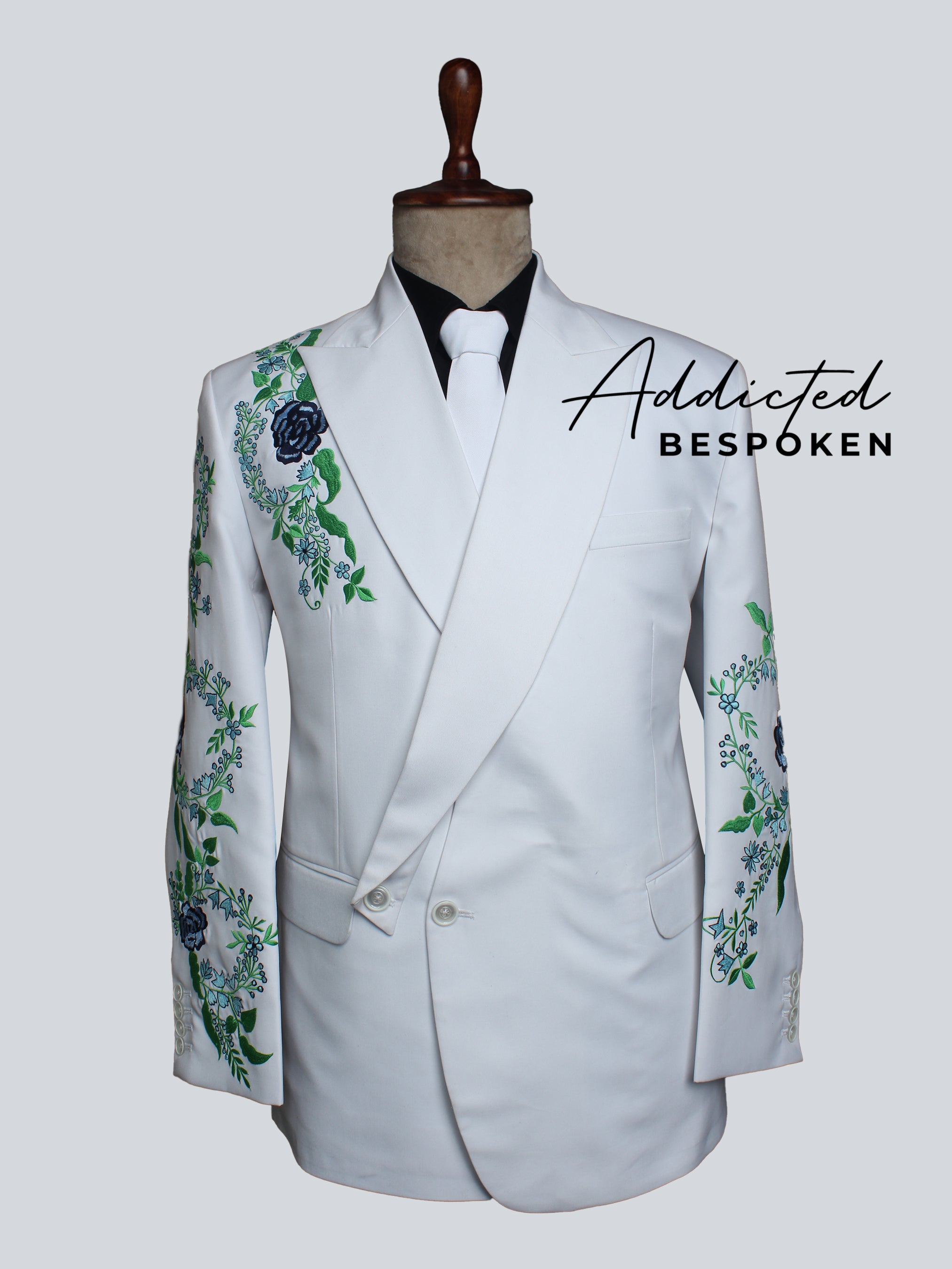 Western Suit, Embroidered Western Suits, Bespoke Wedding Suits, Wedding Men suits, Modern Groom Attire.