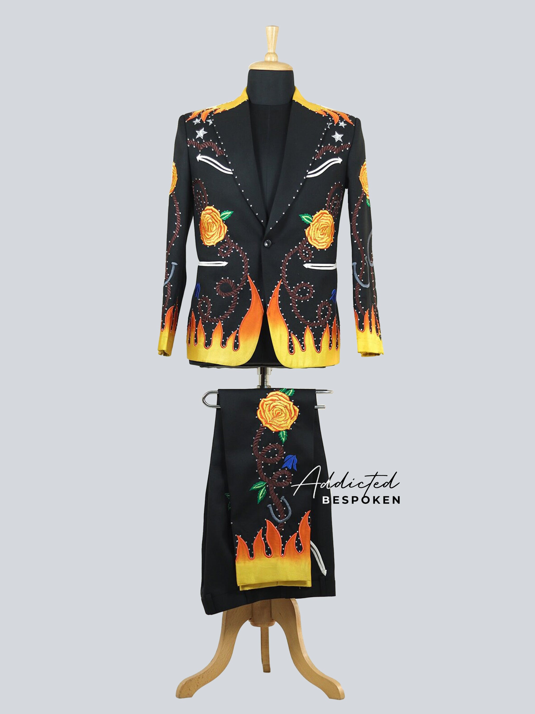 Western Suit, Embroidered Western Suits, Bespoke Wedding Suits, Wedding Men suits, Modern Groom Attire.