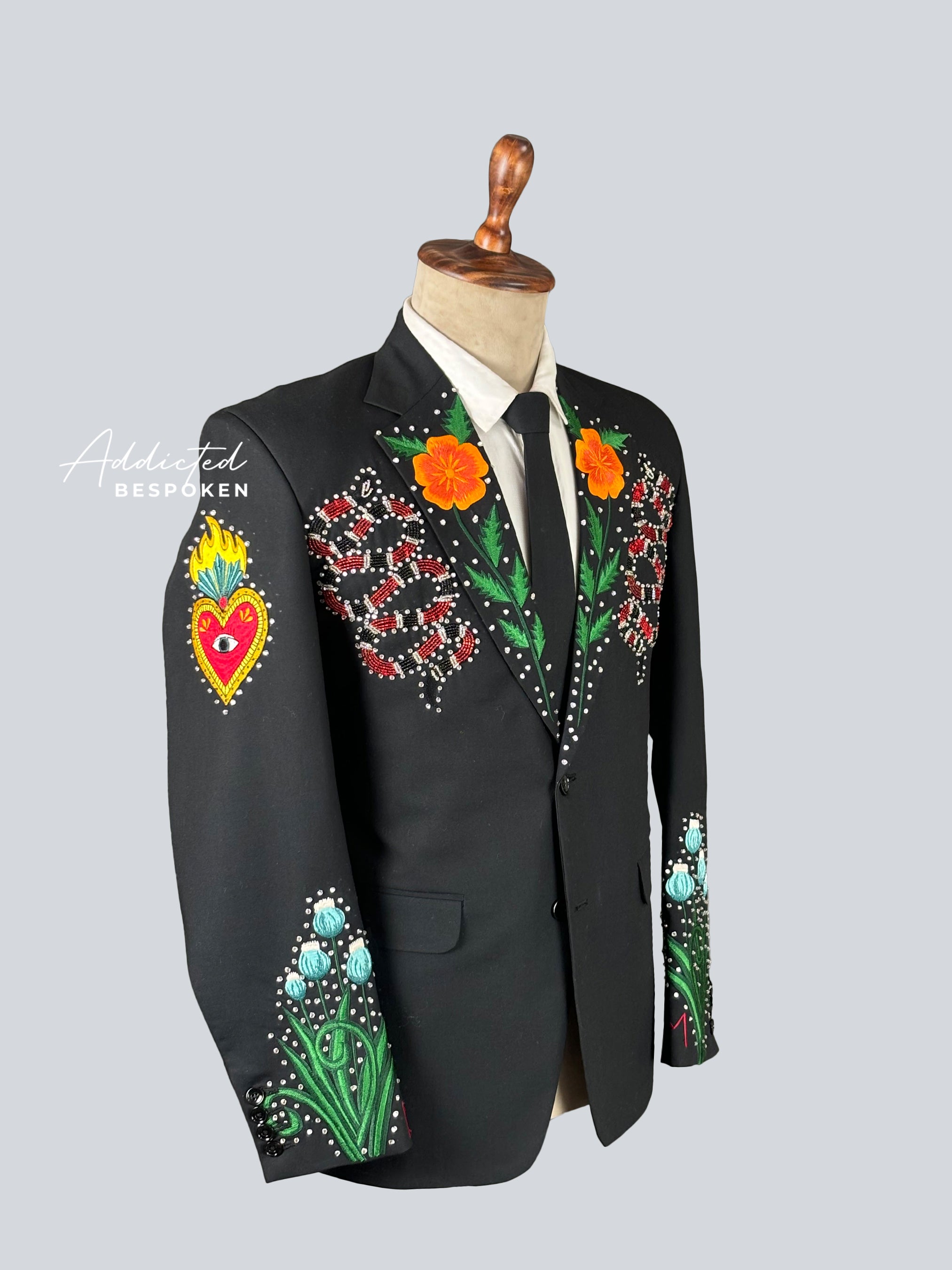 Western Suit, Embroidered Western Suits, Bespoke Wedding Suits, Wedding Men suits, Modern Groom Attire.