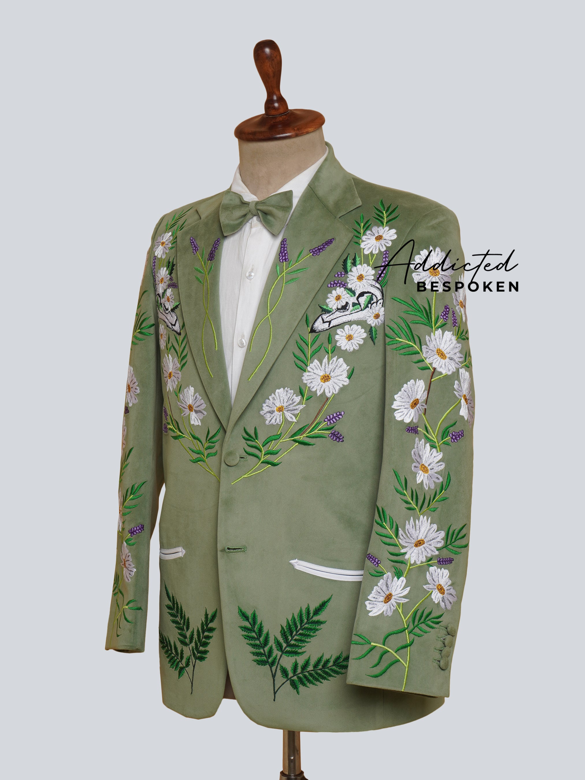 Western Suit, Embroidered Western Suits, Bespoke Wedding Suits, Wedding Men suits, Modern Groom Attire.