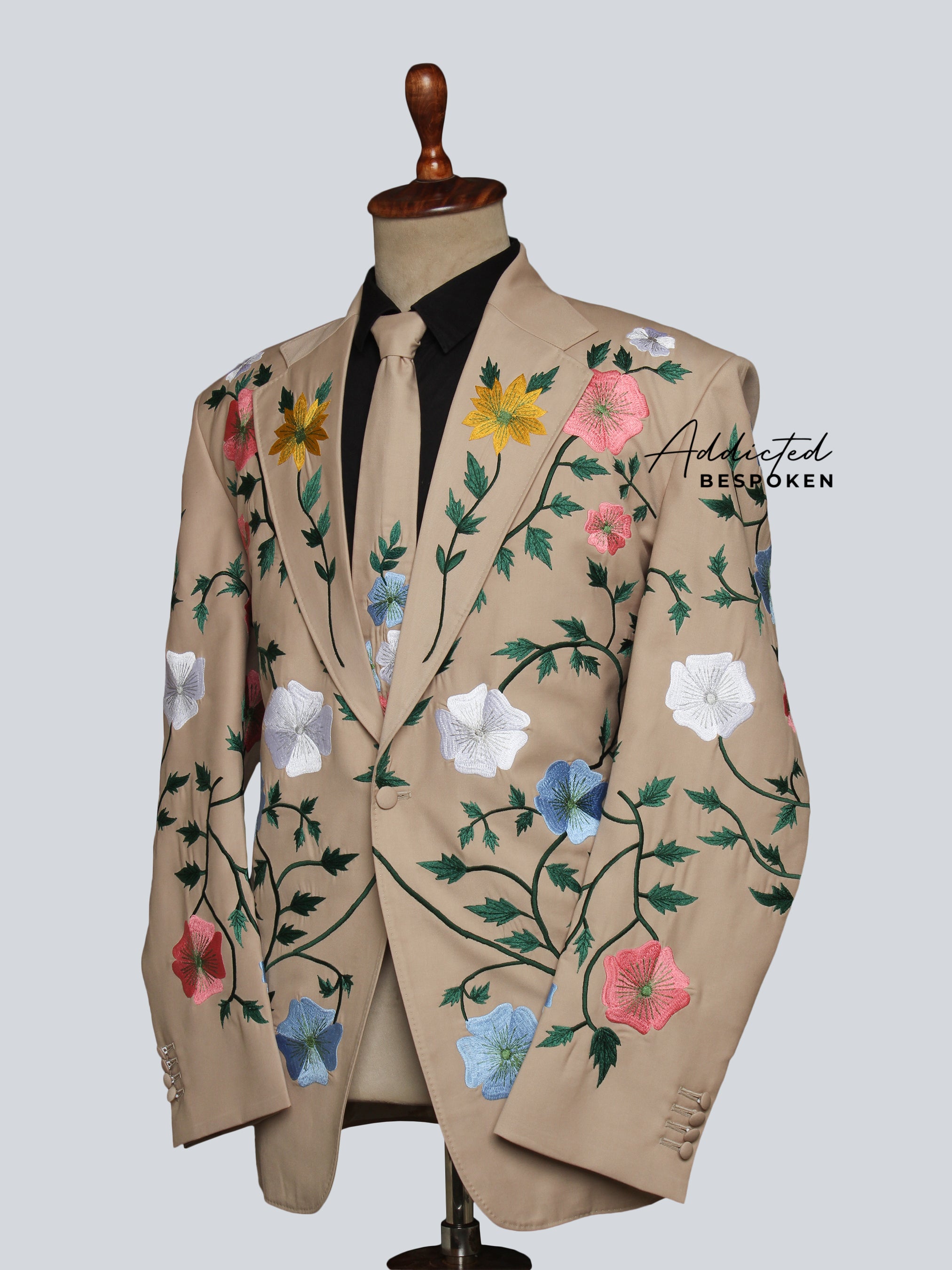Western Suit, Embroidered Western Suits, Bespoke Wedding Suits, Wedding Men suits, Modern Groom Attire.