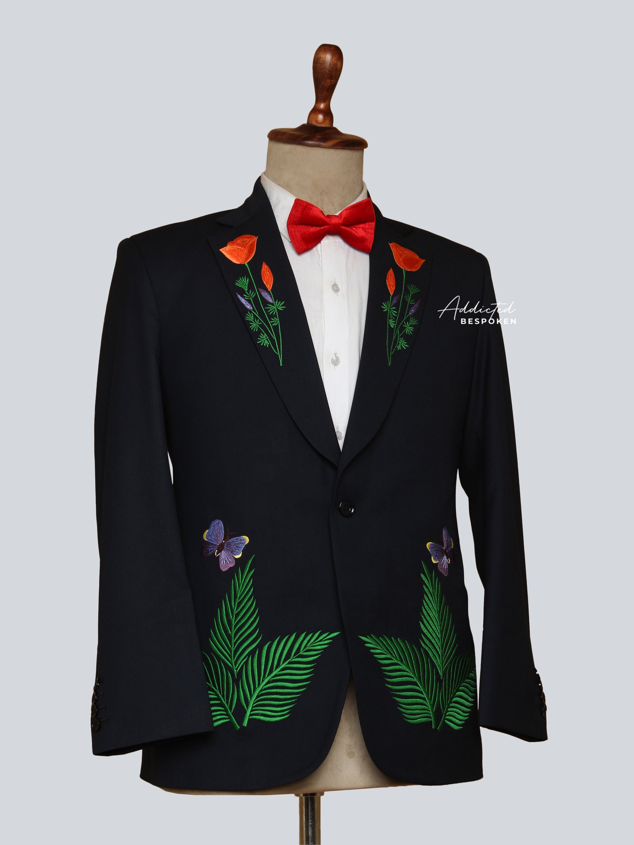 Western Suit, Embroidered Western Suits, Bespoke Wedding Suits, Wedding Men suits, Modern Groom Attire.