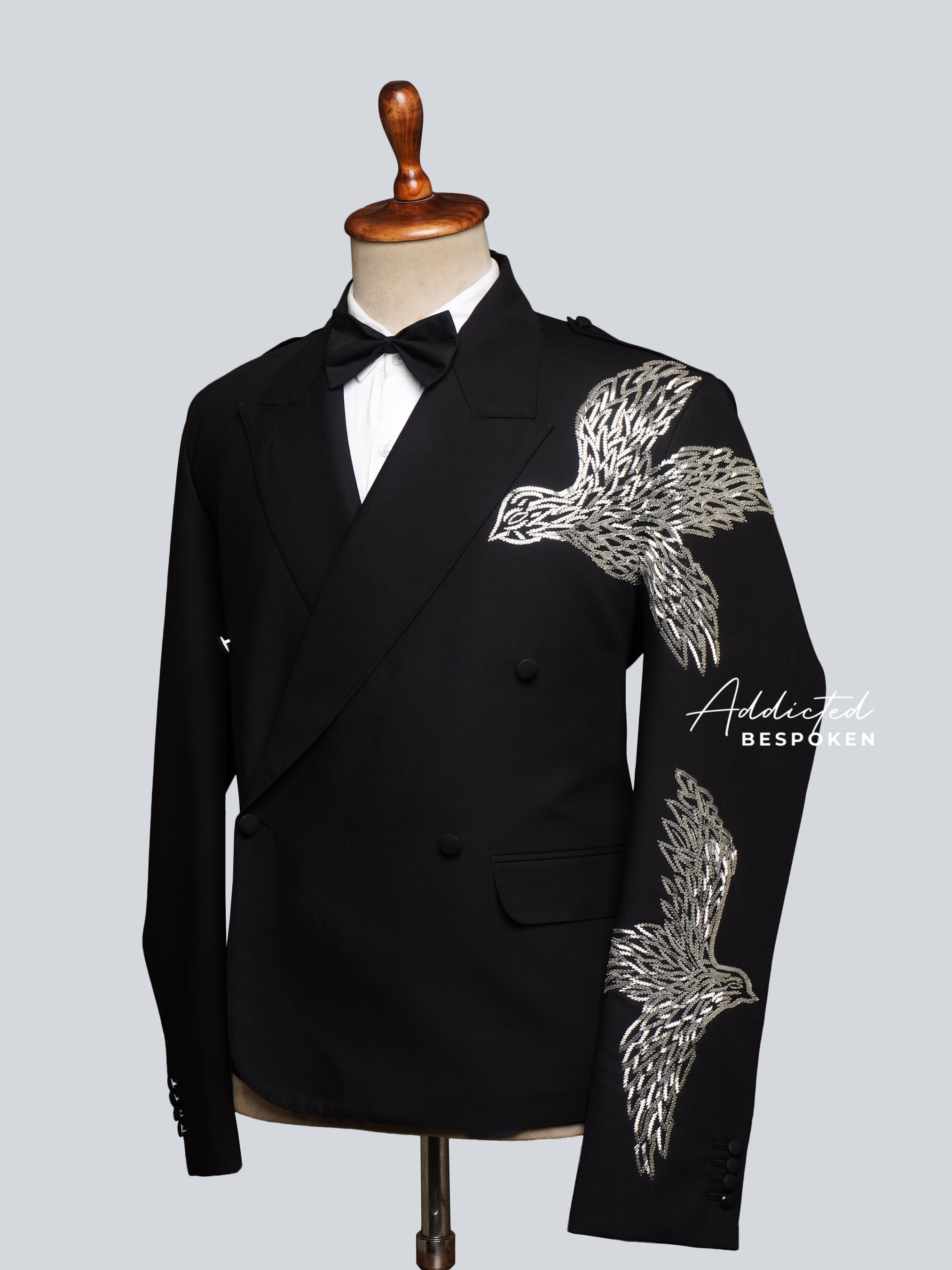 Western Suit, Embroidered Western Suits, Bespoke Wedding Suits, Wedding Men suits, Modern Groom Attire.