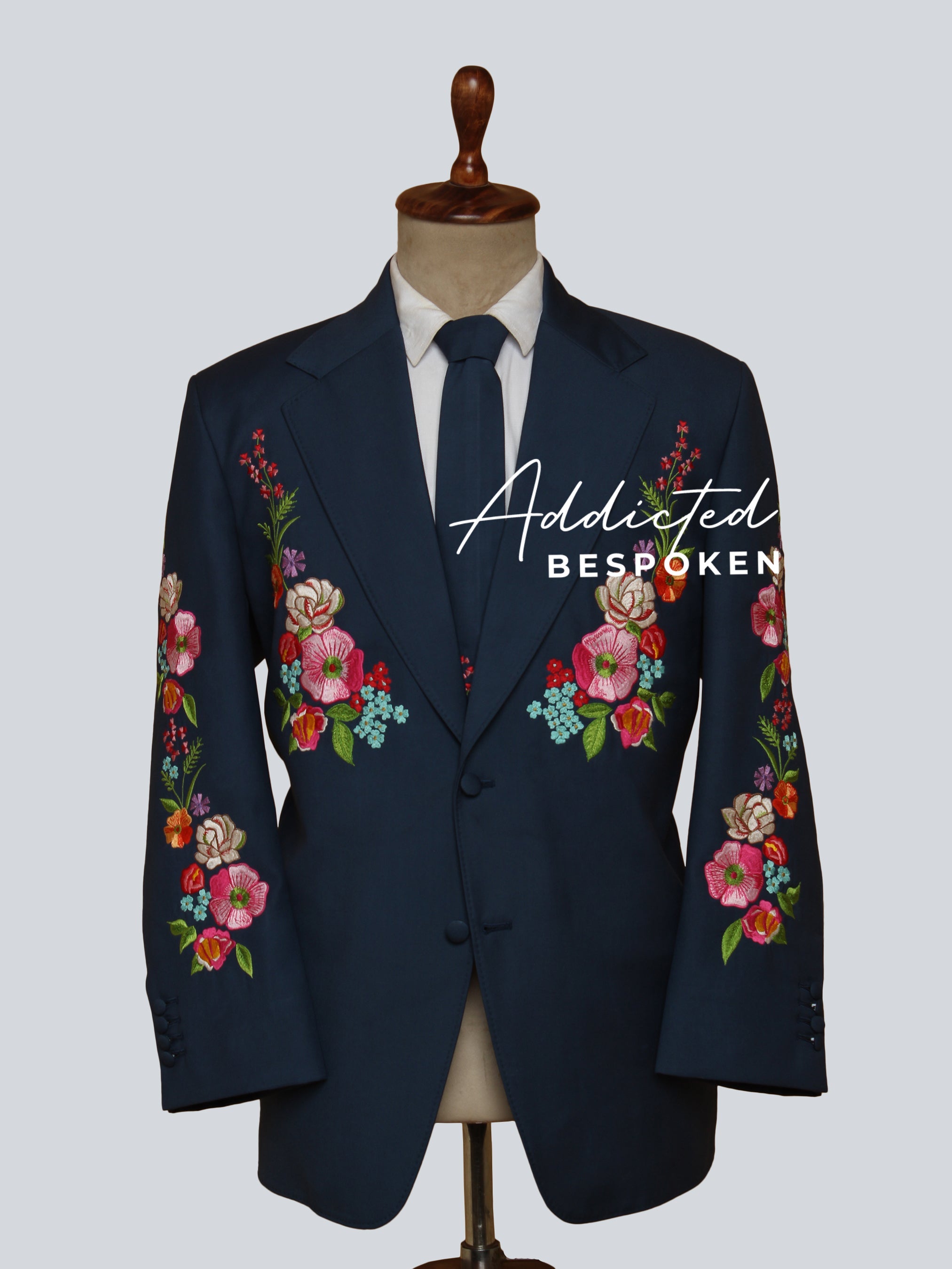 Western Suit, Embroidered Western Suits, Bespoke Wedding Suits, Wedding Men suits, Modern Groom Attire.