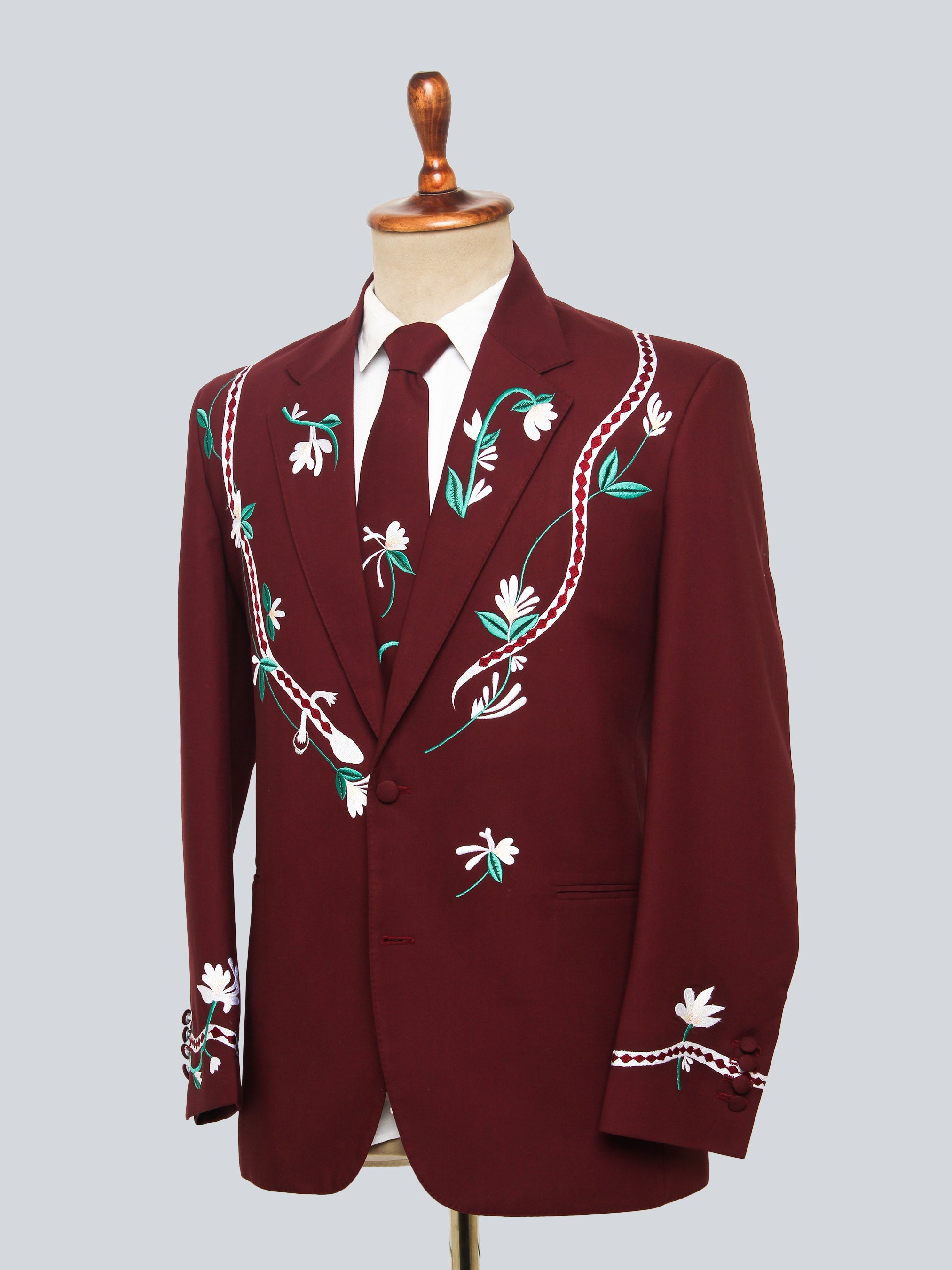 Western Suit, Embroidered Western Suits, Bespoke Wedding Suits, Wedding Men suits, Modern Groom Attire.