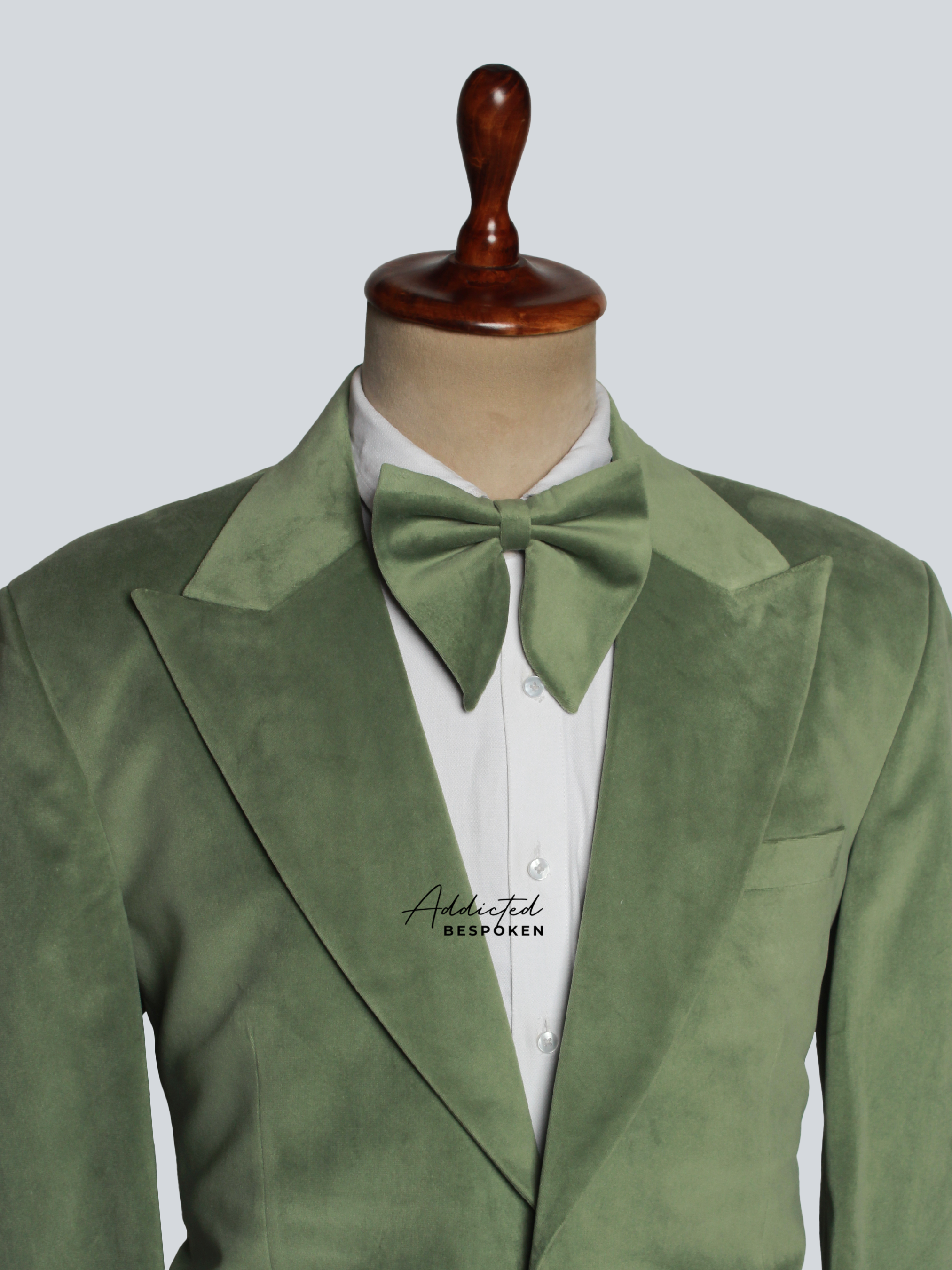 The Moss Royale Suit