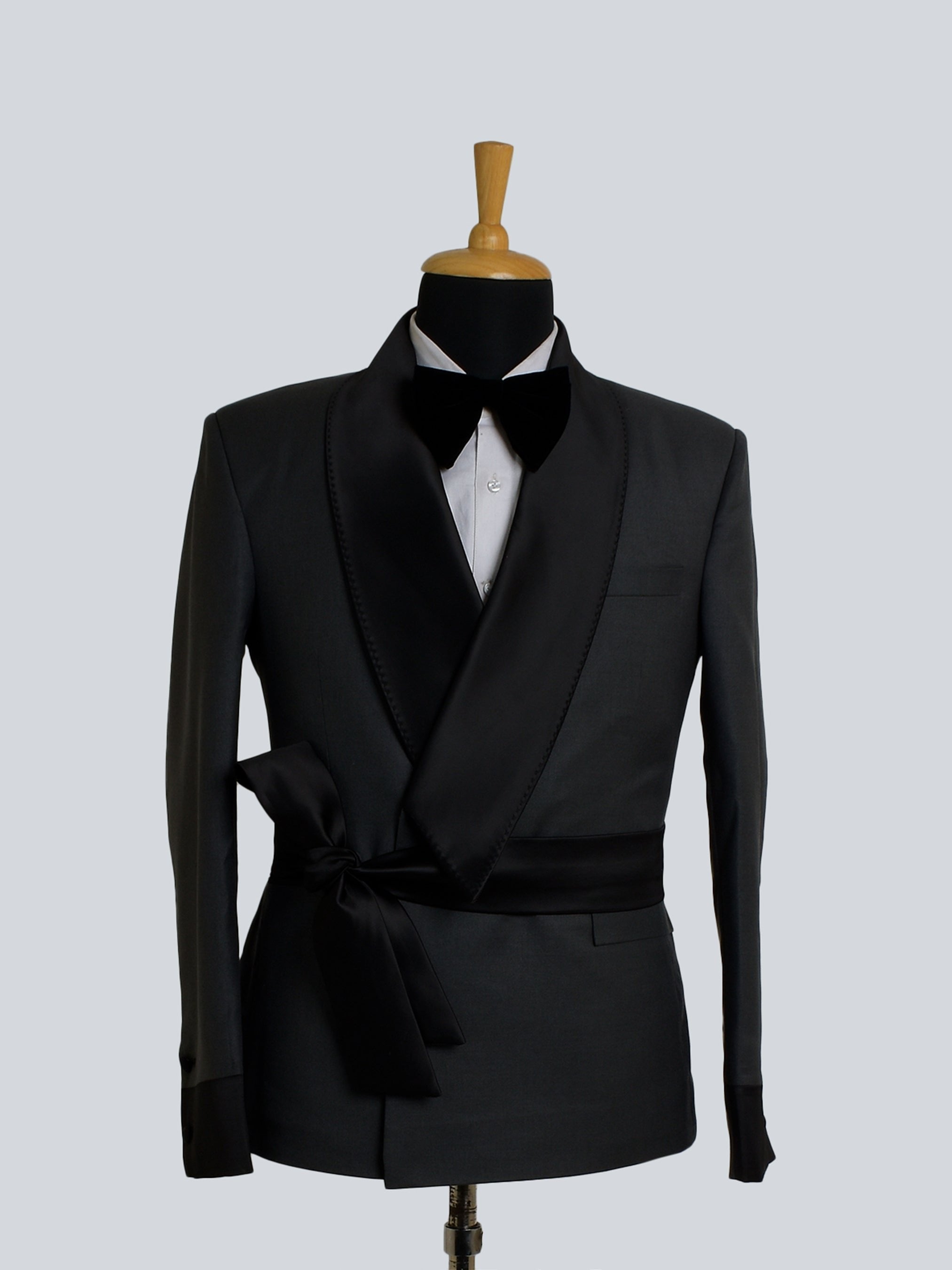 Elegant Noir Tuxedo Blazer Addicted Bespoken