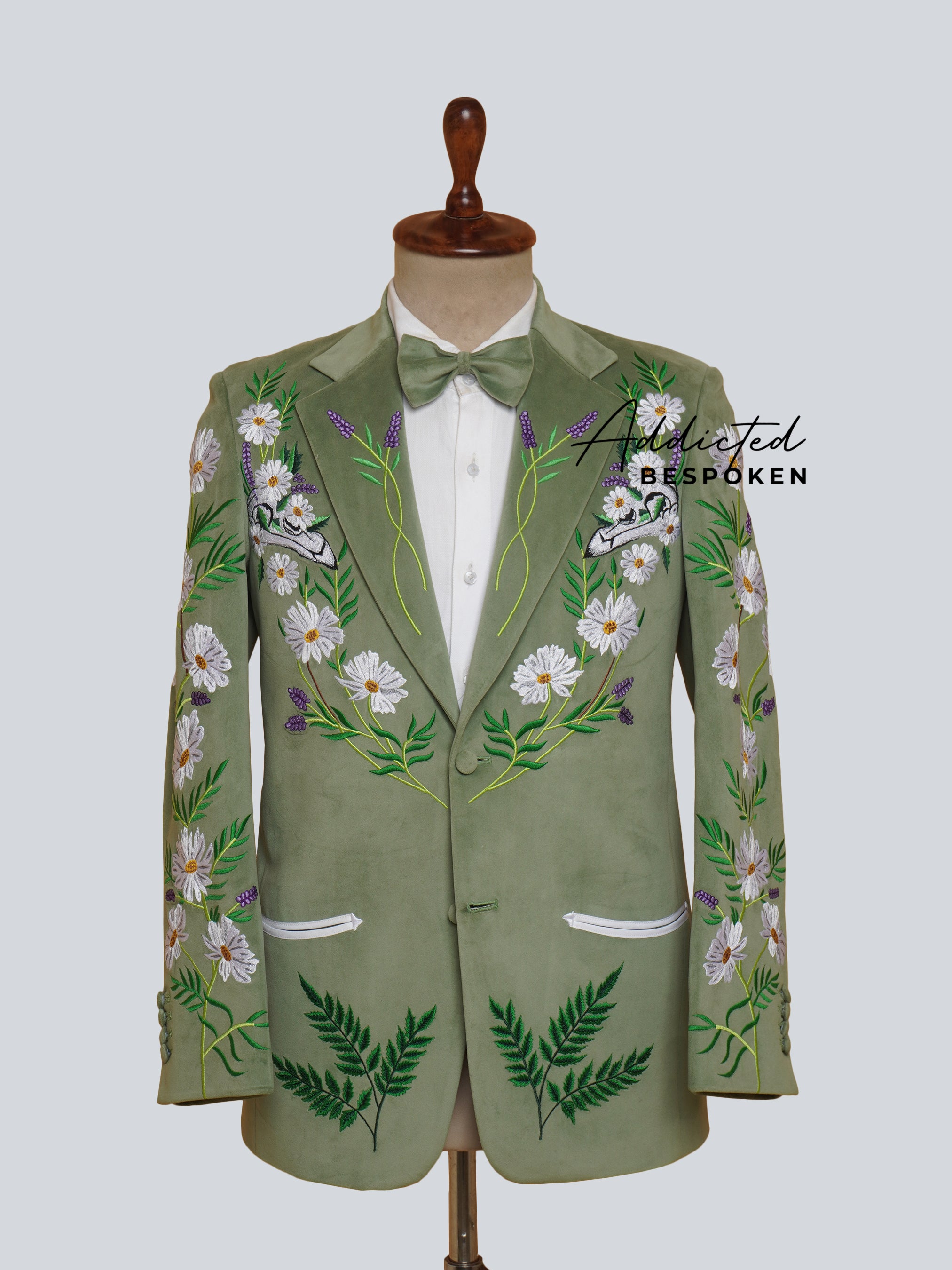 Western Suit, Embroidered Western Suits, Bespoke Wedding Suits, Wedding Men suits, Modern Groom Attire.