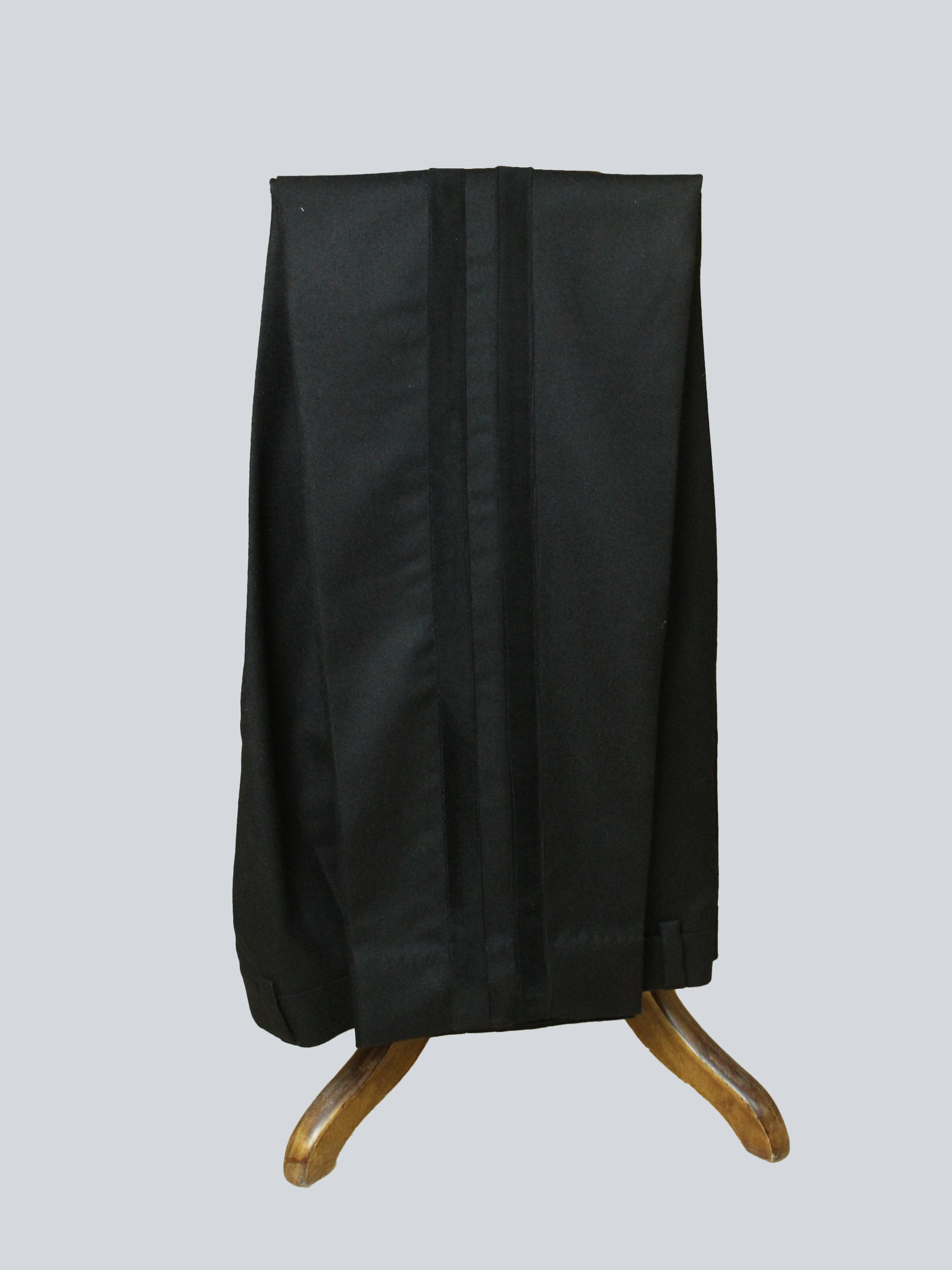 Midnight Regal Peak Lapel Suit Addicted Bespoken