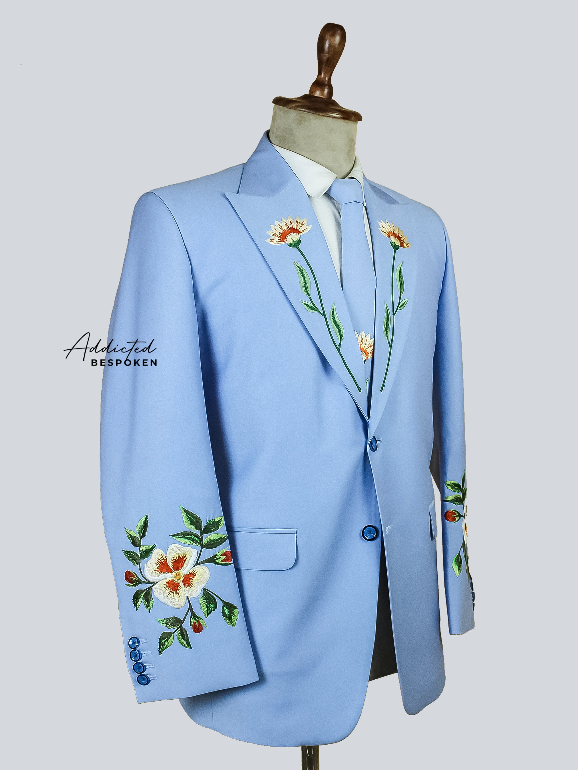 Western Suit, Embroidered Western Suits, Bespoke Wedding Suits, Wedding Men suits, Modern Groom Attire.