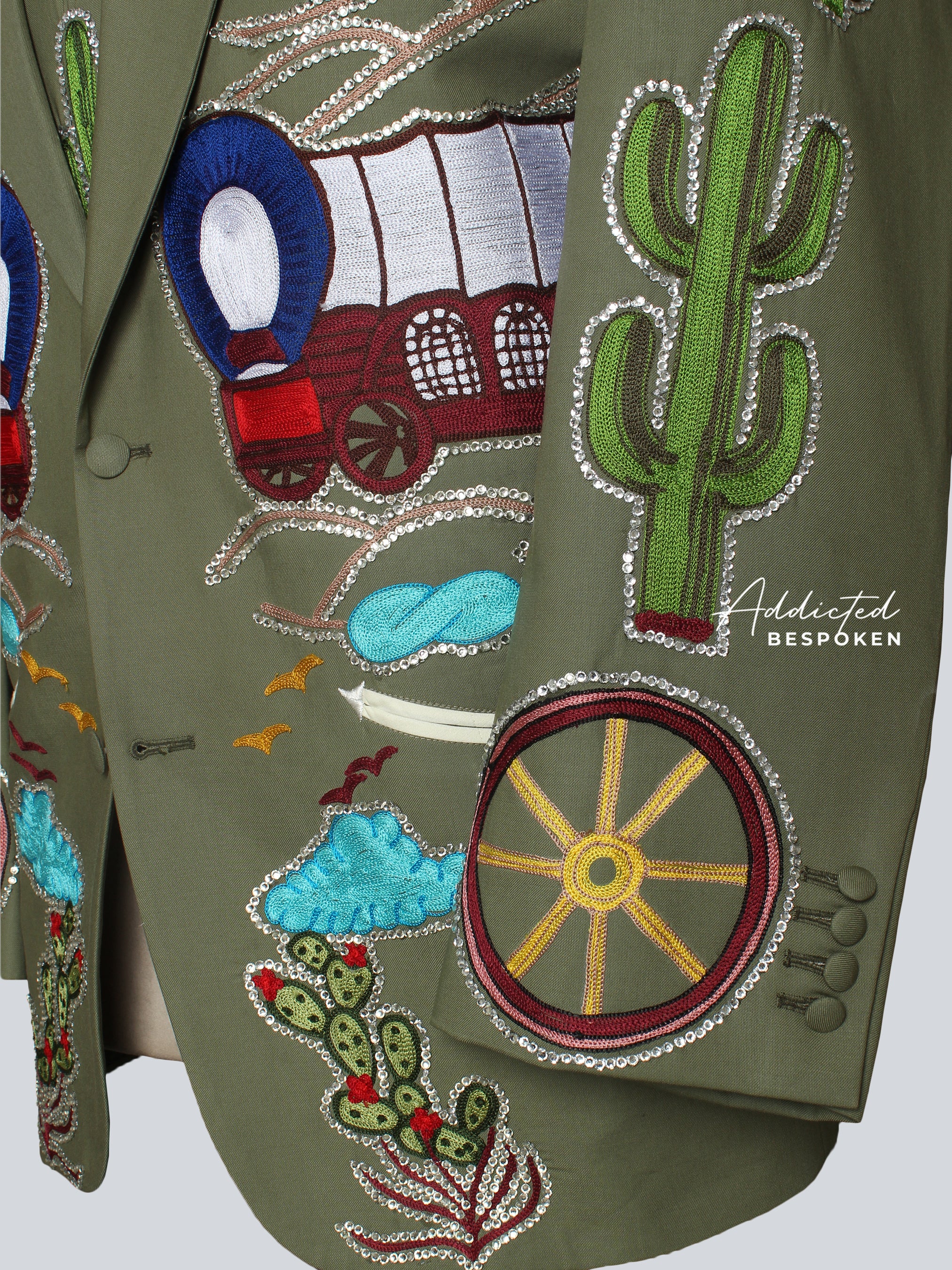 Train Detailed Lavish Suit